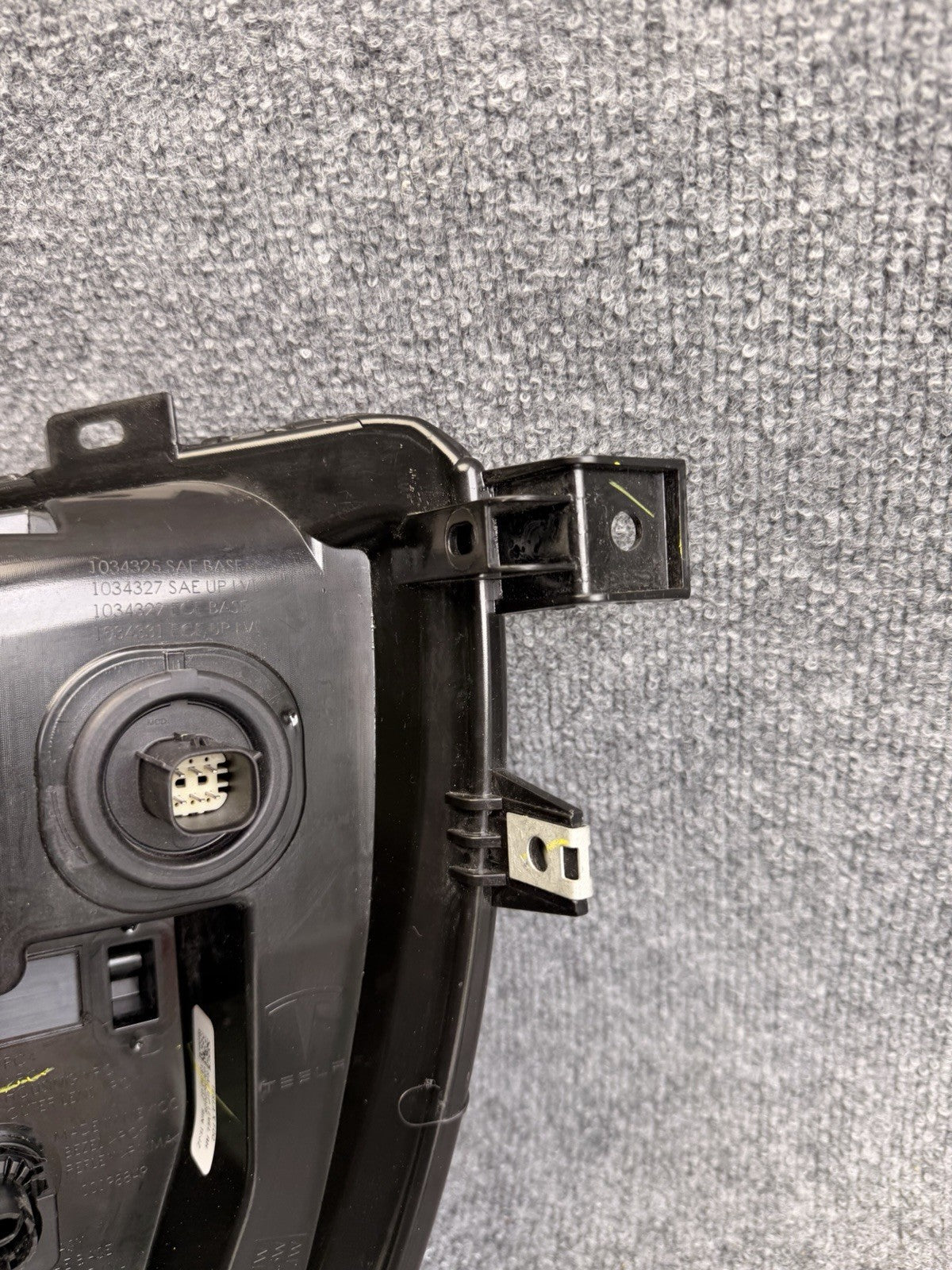 2016 - 2020 TESLA MODEL X FRONT RIGHT PASSENGER SIDE FOG LIGHT LAMP OEM