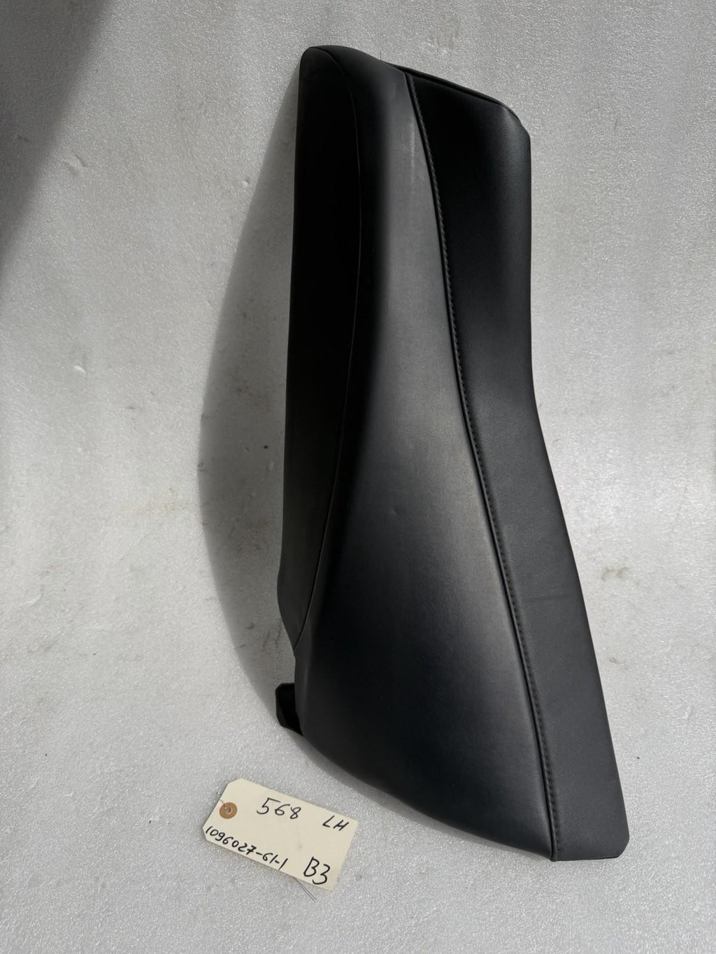 ♦️17–23 TESLA MODEL 3 REAR LEFT 2ND ROW SEAT BOLSTER COVER OEM, 1096027-61-I