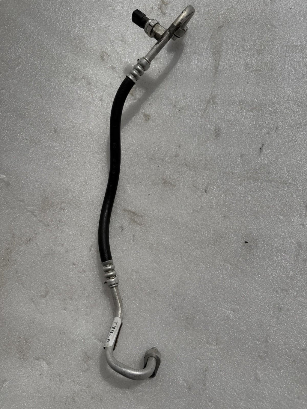 ♦️17-23 TESLA MODEL 3 A/C AIR CONDITION HOSE LINE DISCHARGE PIPE OEM,109215800F