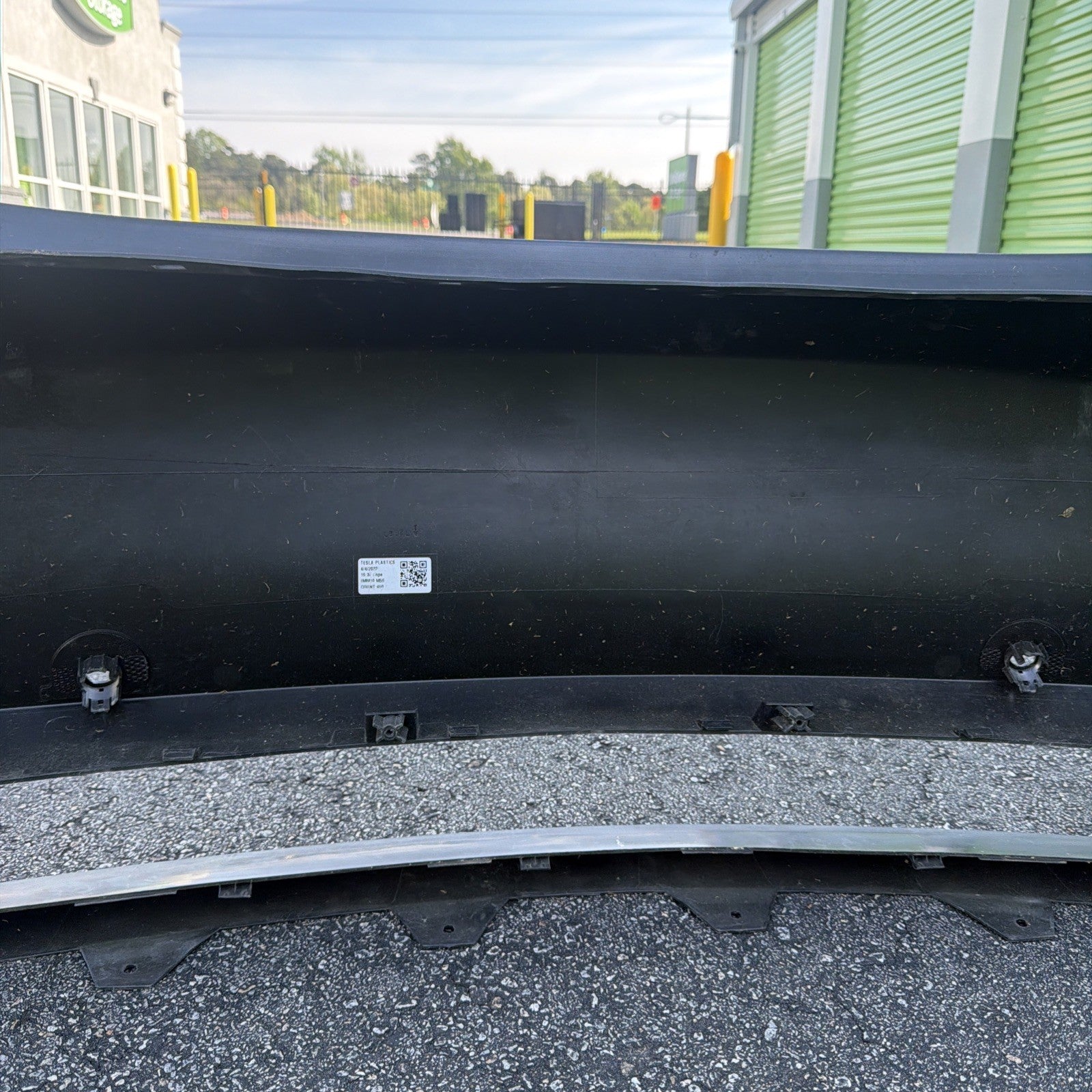 OEM 2019-2023 Tesla Model 3 Front Bumper Cover Assembly w/sensors 1084168-S0-E