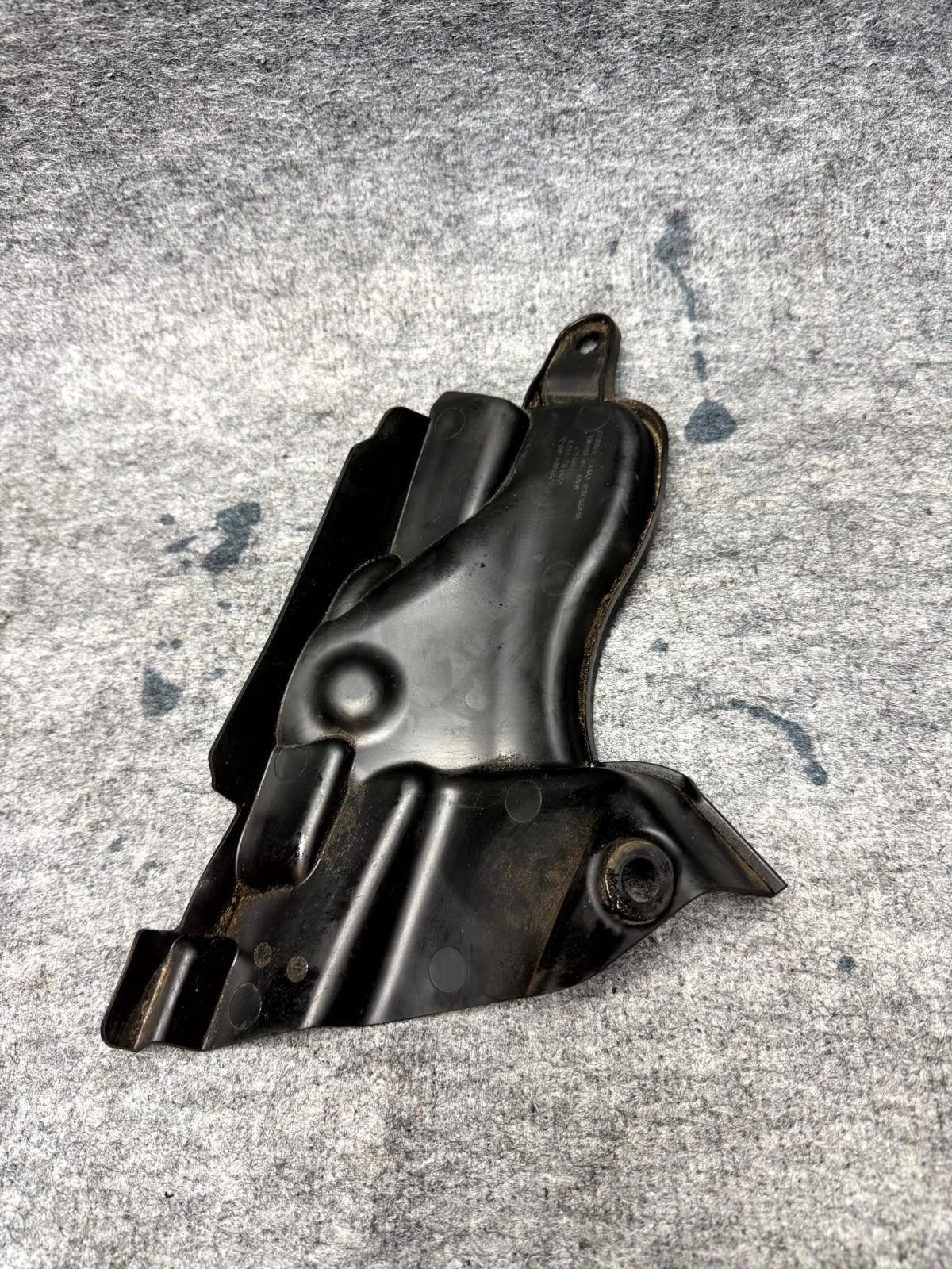 ♦️17-23 TESLA MODEL 3 FRONT LEFT WINDSHIELD COWL COVER PANEL OEM, 1081694-00-A