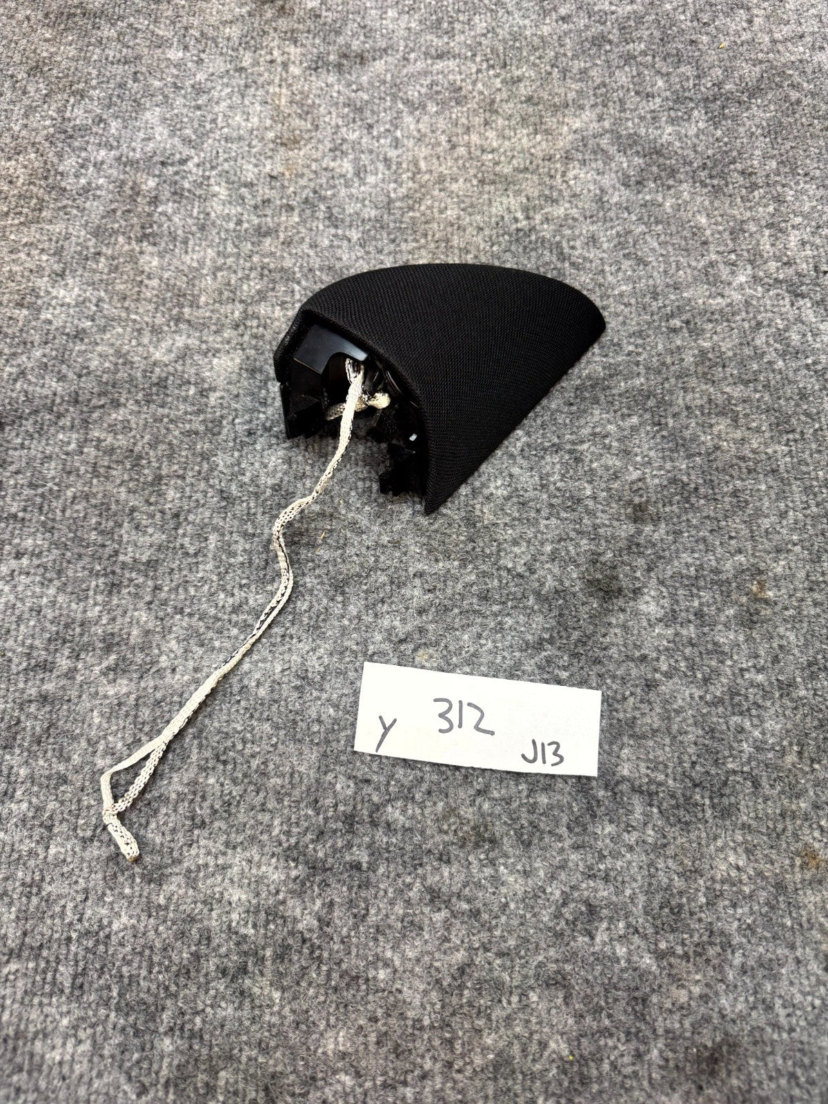 2020 - 2024 TESLA MODEL Y FRONT DOOR CORNER TWEETER SPEAKER OEM, 1079741-00-A
