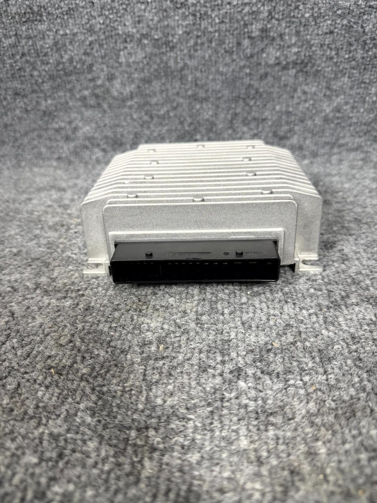 2016-2021 Tesla Model S X AMP Amplifier Audio Premium Sound OEM, 1004833-10-A