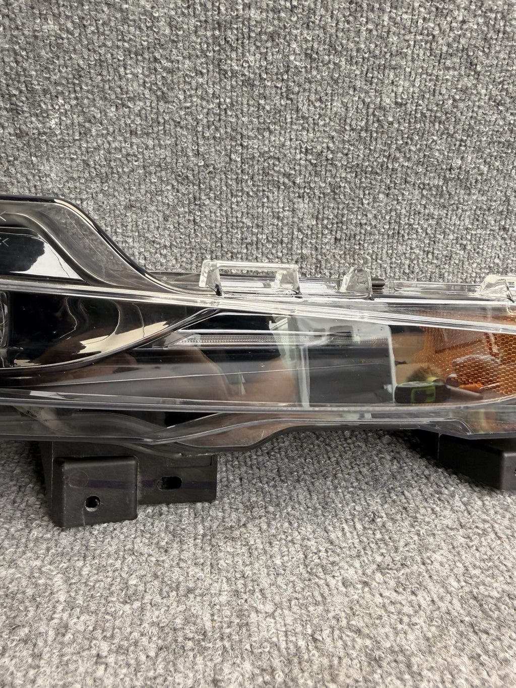 OEM 2017-2025 Tesla Model 3/Y LED Lower Front Fog Light 3-Pin 1077392-00-F