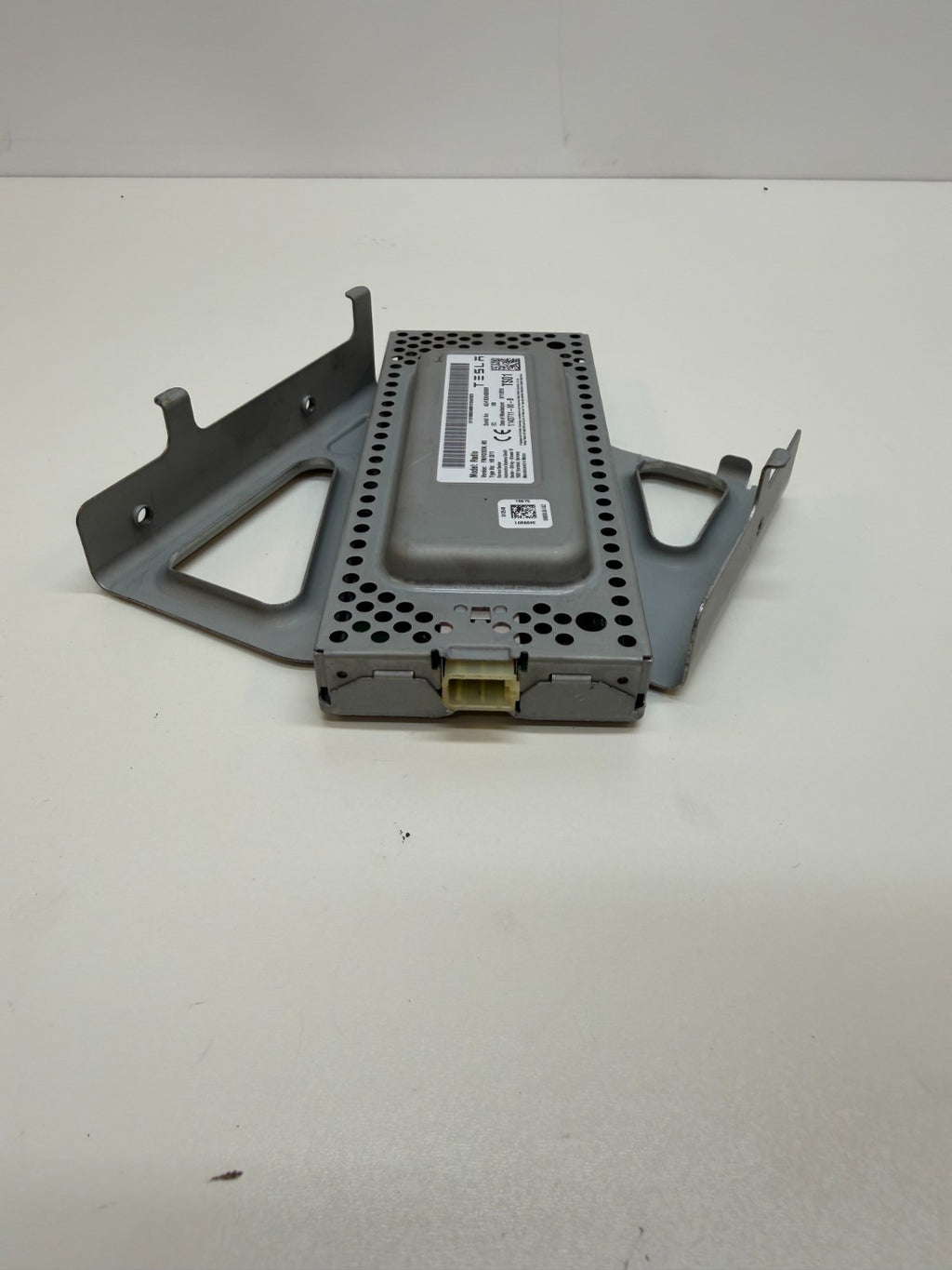 2012-2020 Tesla Model S Radio Amplifier Receiver Unit FM/HD/SXM 1143711-00-B