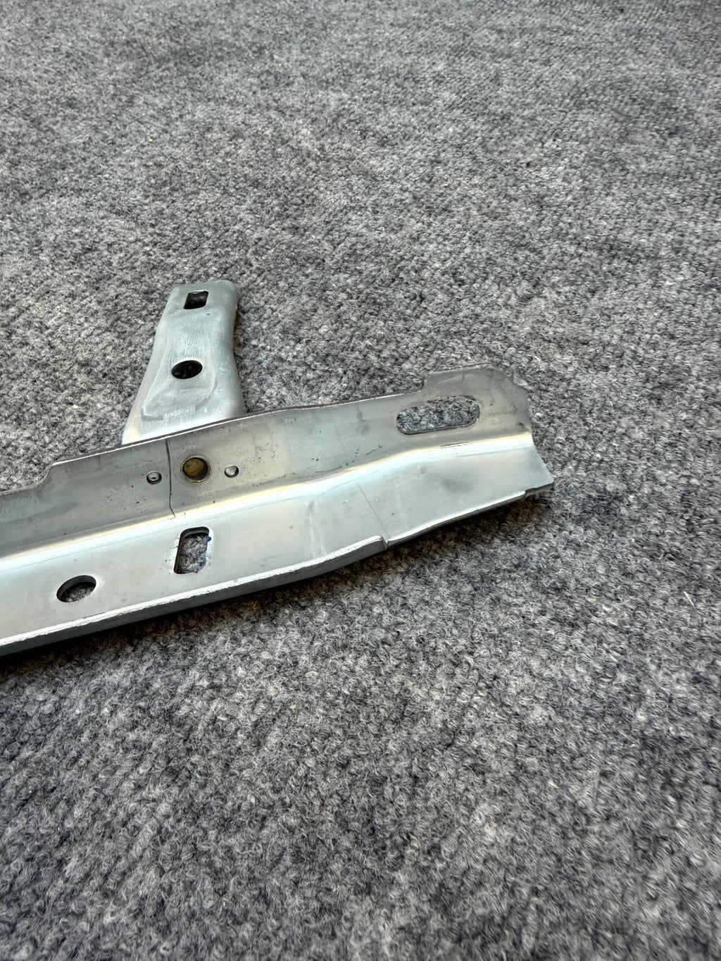 2020 - 2024 TESLA MODEL Y LEFT SIDE INSTRUMENT PANEL RISER OEM, 1493875-00-C