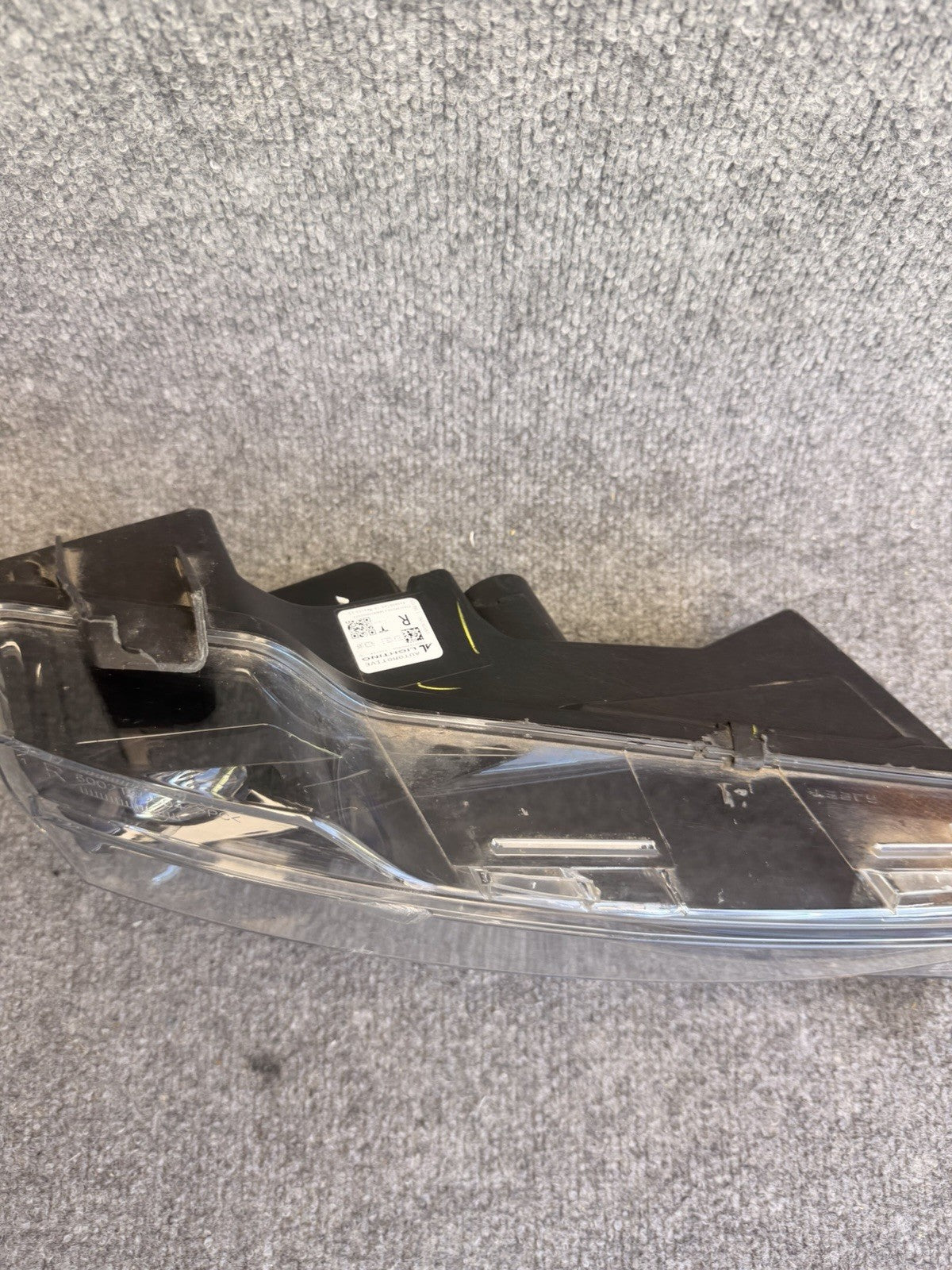 2017-2025 Tesla Model Y LED Lower Front Fog Light 3-Pin 1077392-00-F   OEM