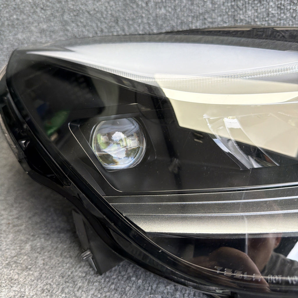 For Tesla 21-23 Model 3/ 20-24 Model Y Right LED Headlight Headlamp 1514953-00-E