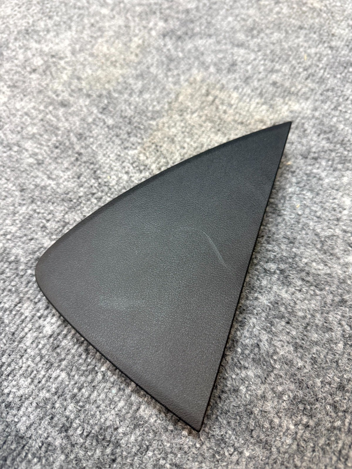 2020 - 2024 TESLA MODEL Y FRONT LEFT SIDE DASHBOARD COVER TRIM OEM, 1083361-00-D