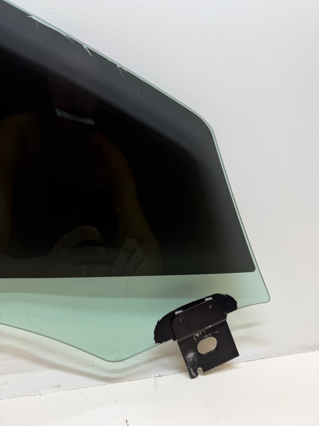 2012-2020 Tesla Model S Front Left Driver Side Door Window Glass 43R-001074