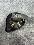 ♦️2016 - 2020 TESLA MODEL X LEFT HIGH TONE HORN SIGNAL OEM, 1045495-00-A