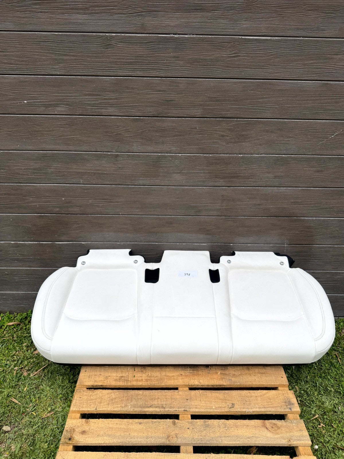 2020-2024 TESLA MODEL Y REAR SECOND 2ND ROW LOWER SEAT CUSHION OEM, 1552127-02-A