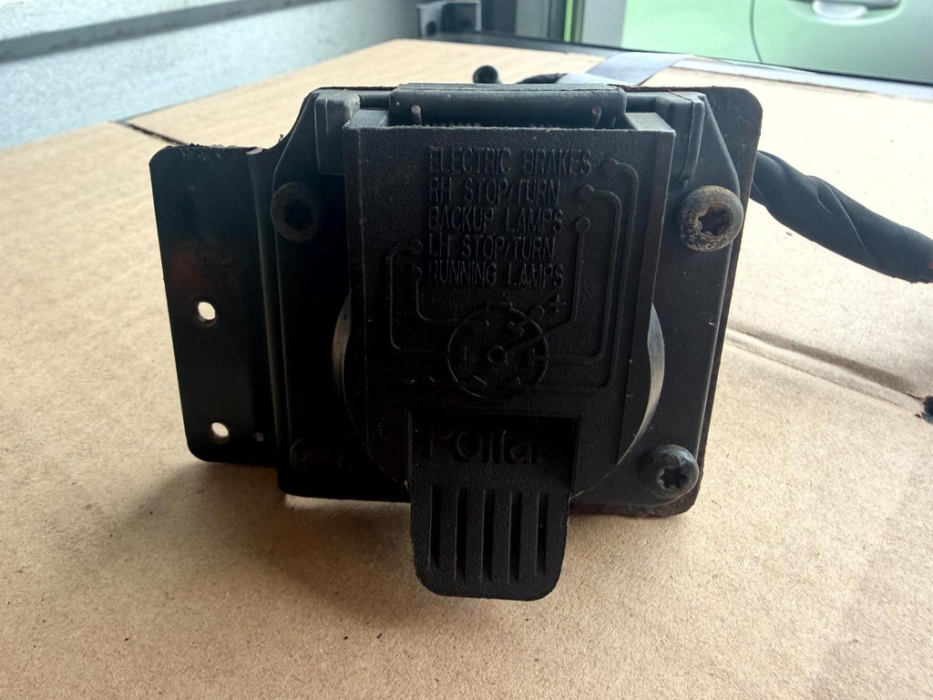 ♦️2016-2020 TESLA MODEL X REAR RIGHT TRAILER CONNECTOR HARNESS OEM, 1046032-00-C