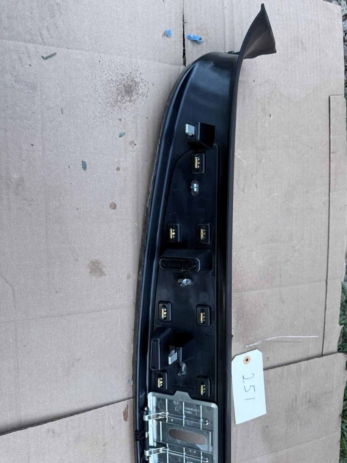 ♦️16-20 TESLA MODEL X REAR TRUNK SILL SCUFF PLATE TRIM COVER OEM, 1035993-00-D
