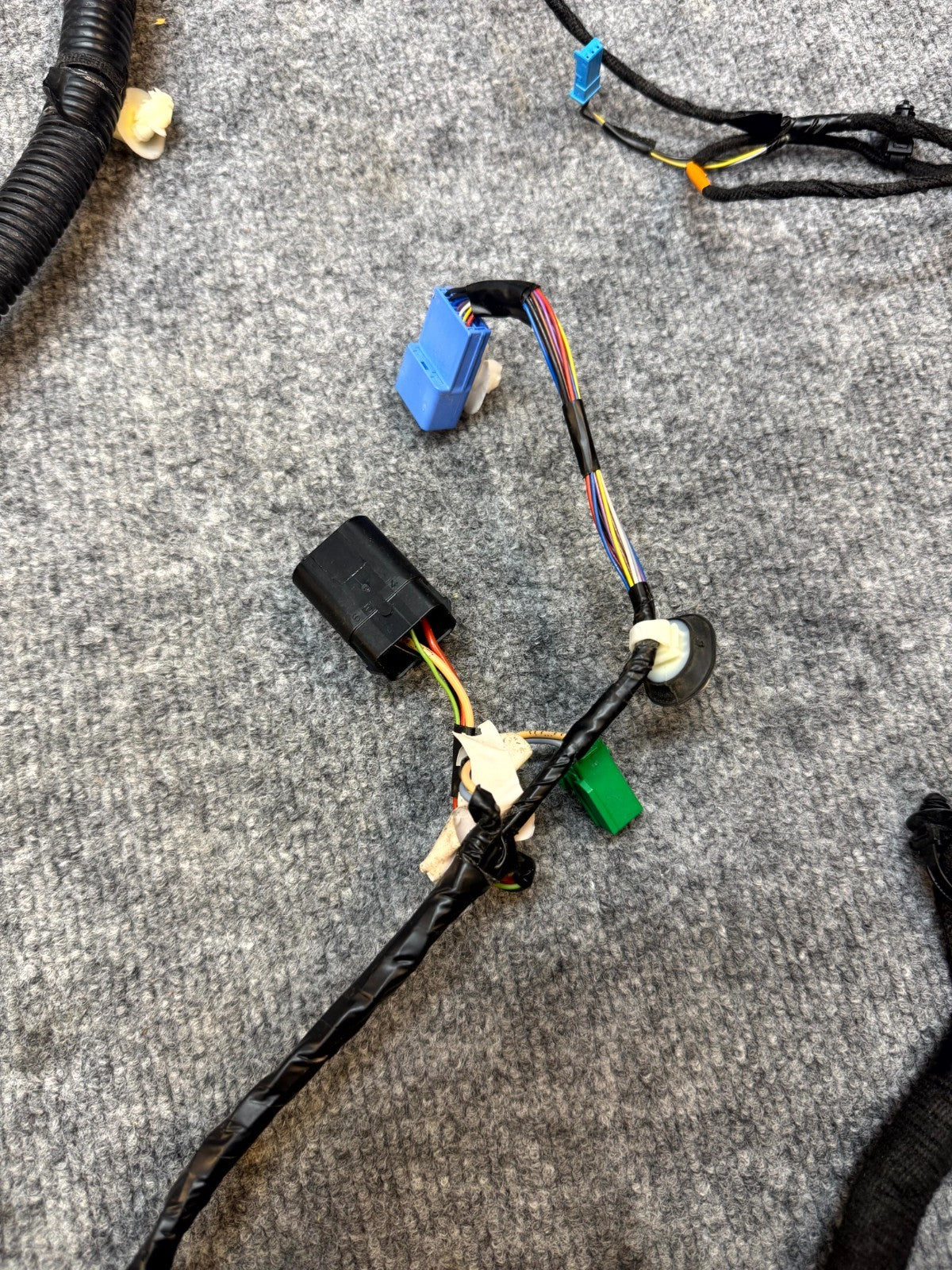 2020-2024 TESLA MODEL Y FRONT RIGHT DOOR WIRING HARNESS CABLE OEM, 1489052-00-D