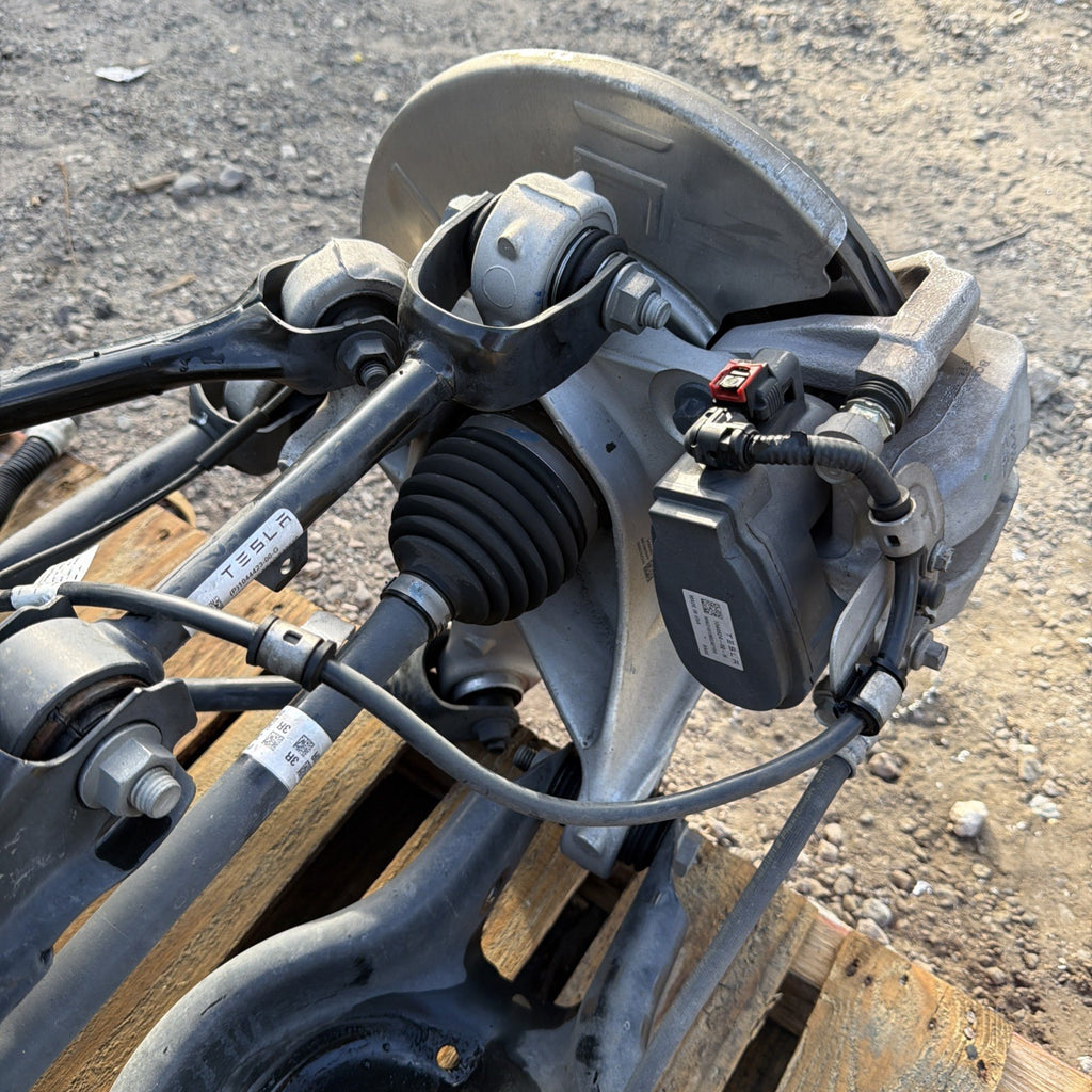 2017-2020 Tesla Model 3 Rear Drive Unit w/ Subframe, Suspension Engine Motor 17K