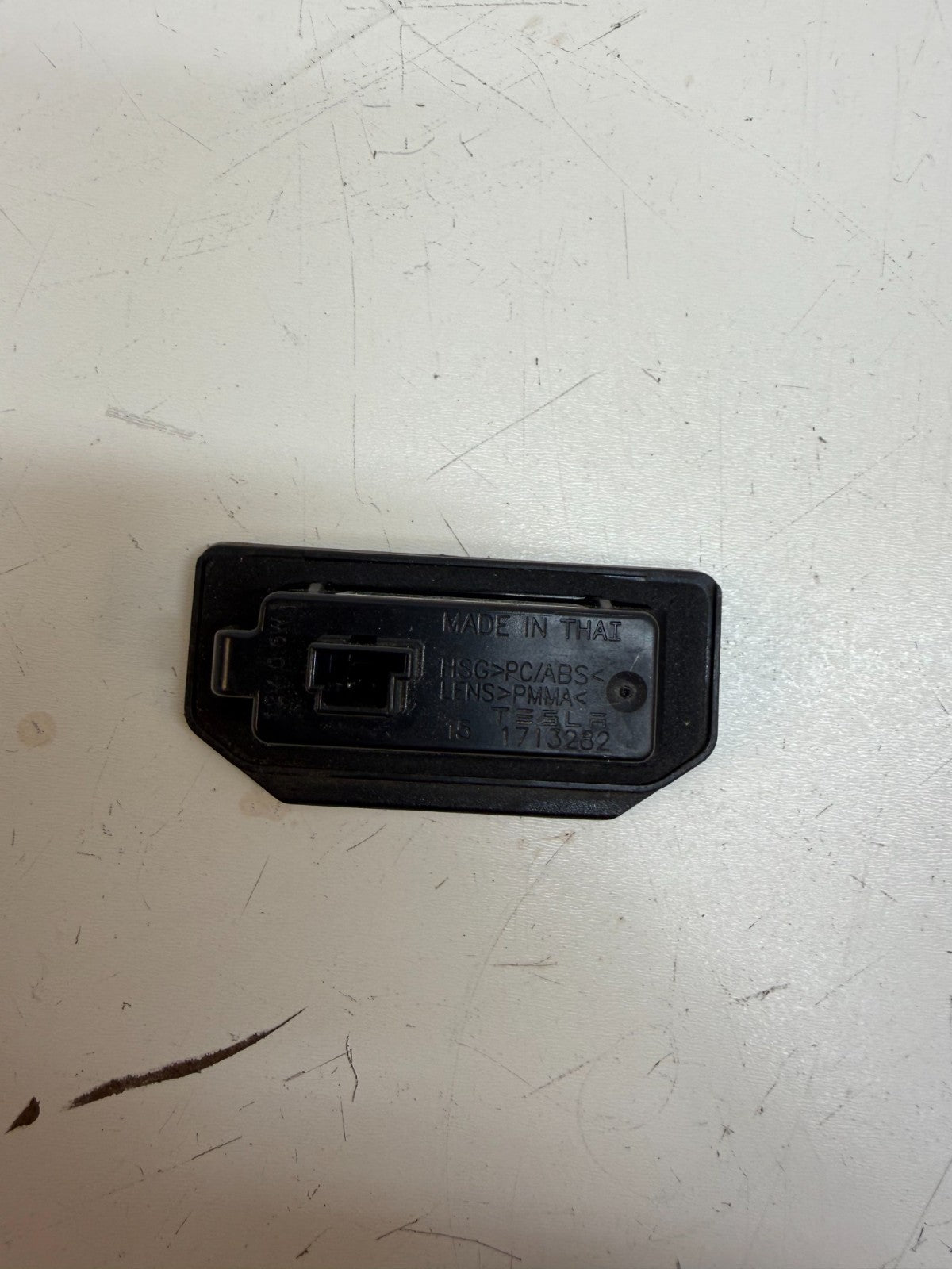 2017-2023 Tesla Model Y Rear Left or Right License Plate Light Lamp 1713282-00-A