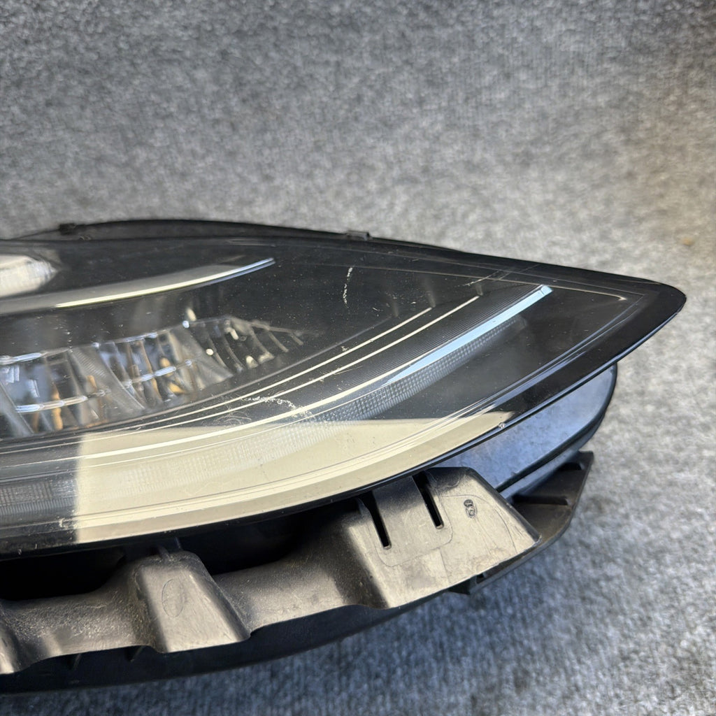 2017-2020 TESLA MODEL 3 HEADLIGHT RIGHT PASSENGER  1077372-00-L LED OEM