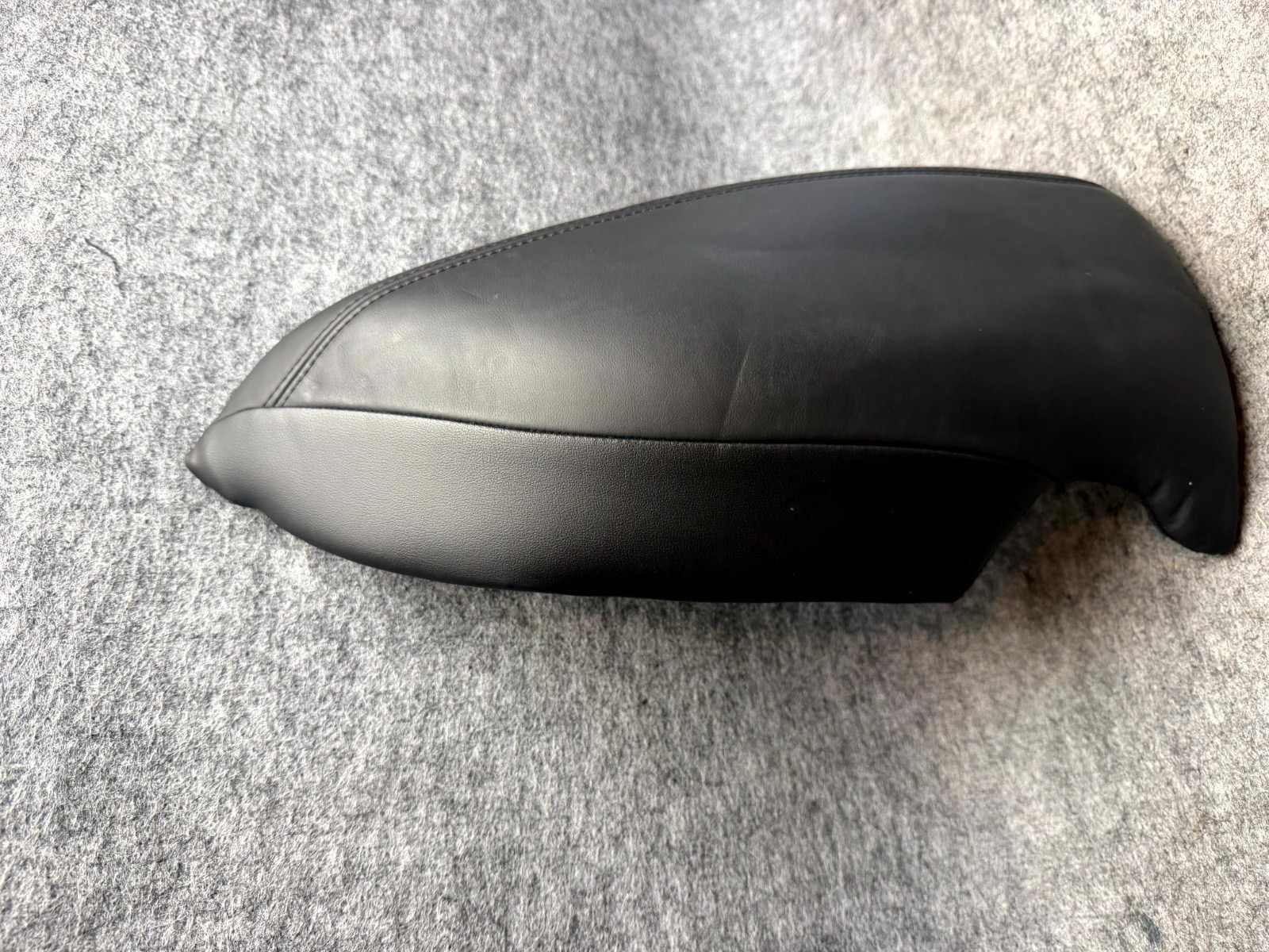 ♦️12-20 TESLA MODEL S LEFT 2ND ROW SEAT BOLSTER CUSHION COVER OEM, 1006402-04-A