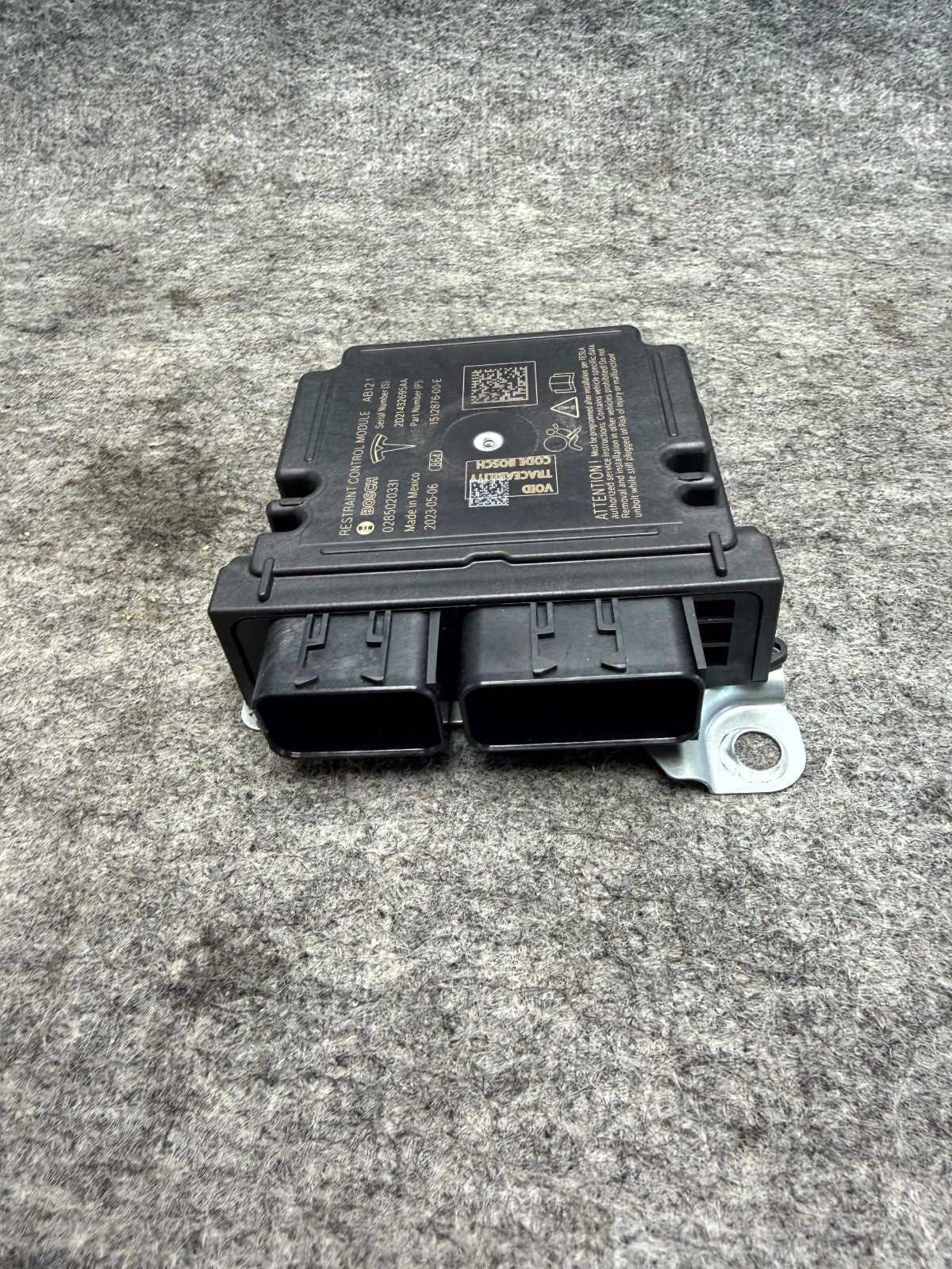♦️17-23 TESLA MODEL 3 RESTRAINT DIAGNOSTIC COMPUTER MODULE OEM, 1512876-00-E