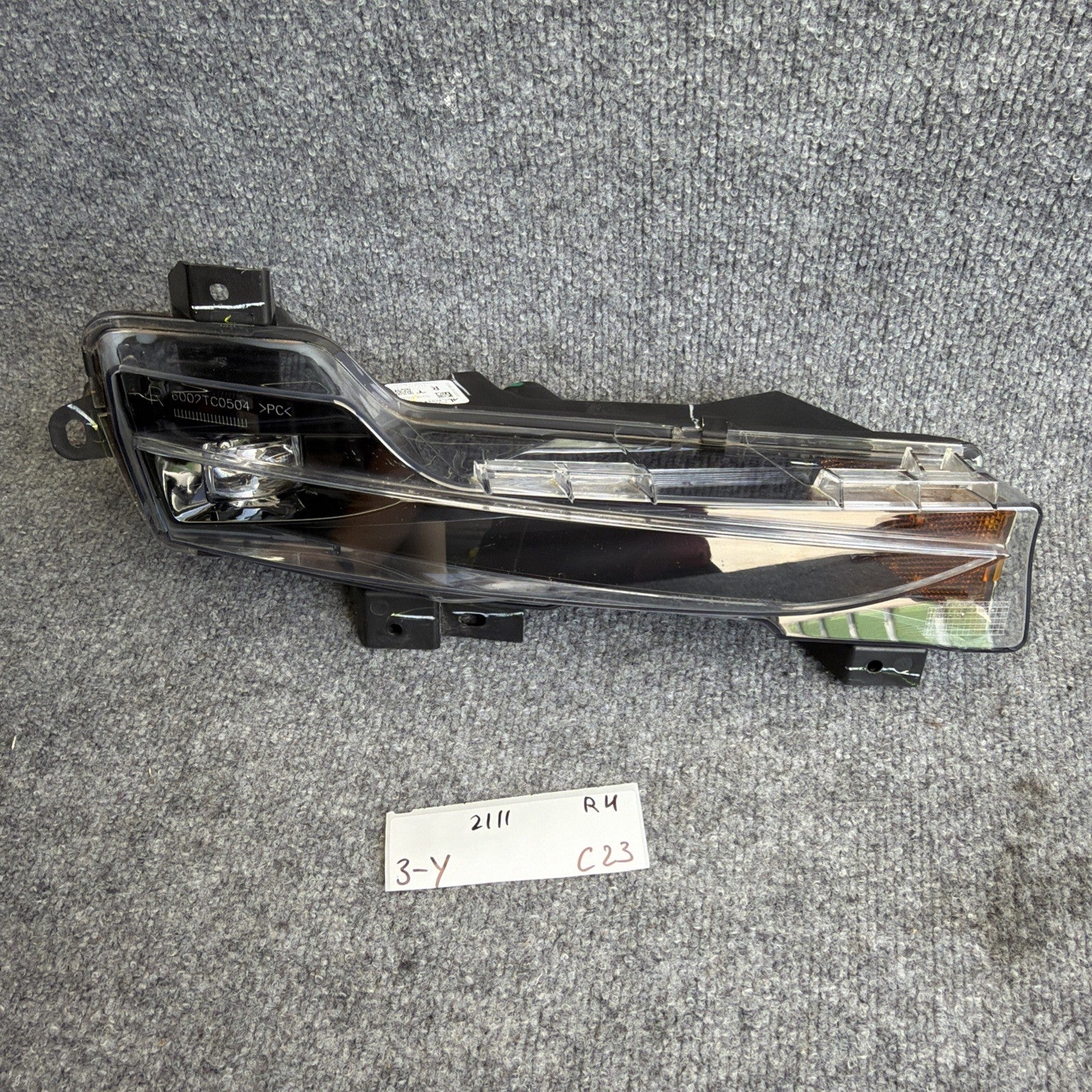 2017-2024 Tesla Model 3 / Y Front Right Hand Fog Light 3 Pins 1077392-00-C OEM