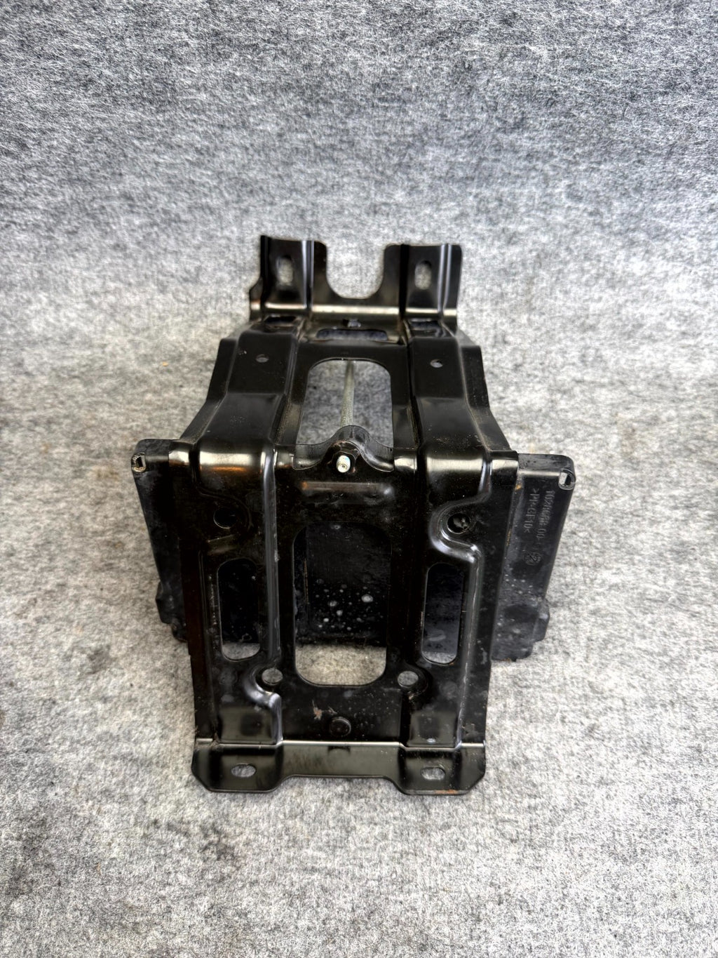 ♦️2012 - 2020 TESLA MODEL S BATTERY TRAY HOLDER BRACKET SUPPORT OEM 1028668-00-C
