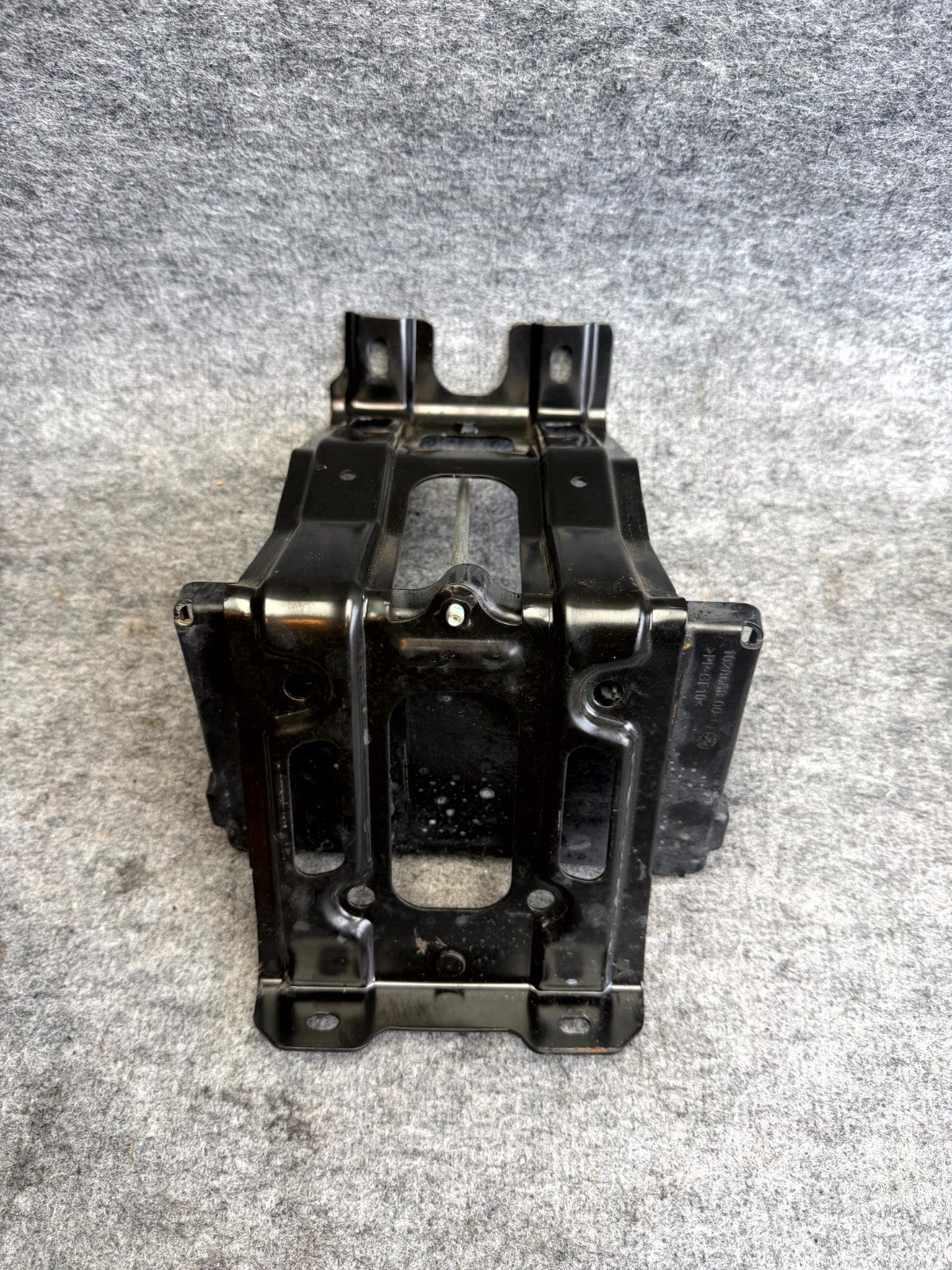 ♦️2012 - 2020 TESLA MODEL S BATTERY TRAY HOLDER BRACKET SUPPORT OEM 1028668-00-C