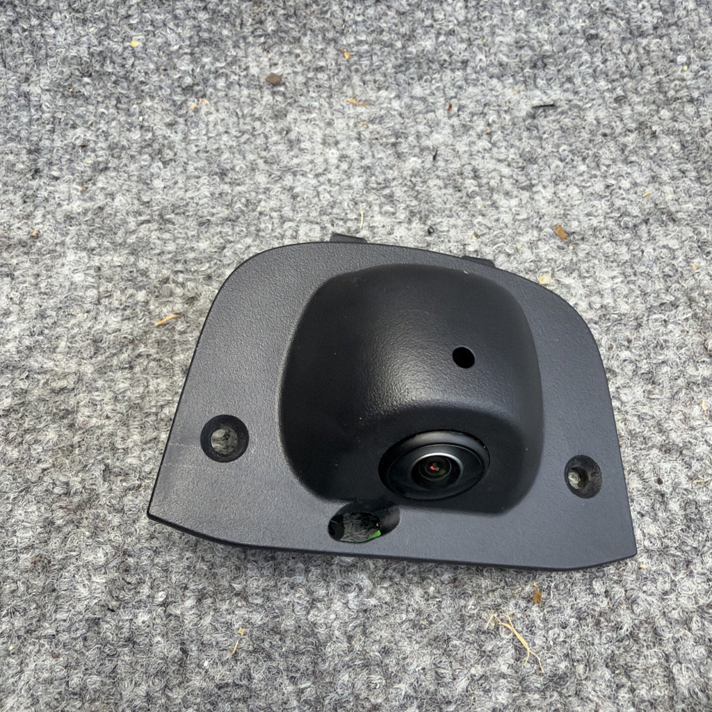 NEW OEM Tesla Model Y Juniper CAMERA FRONT BUMPER FASCIA ASSEMBLY 1972134-00-F
