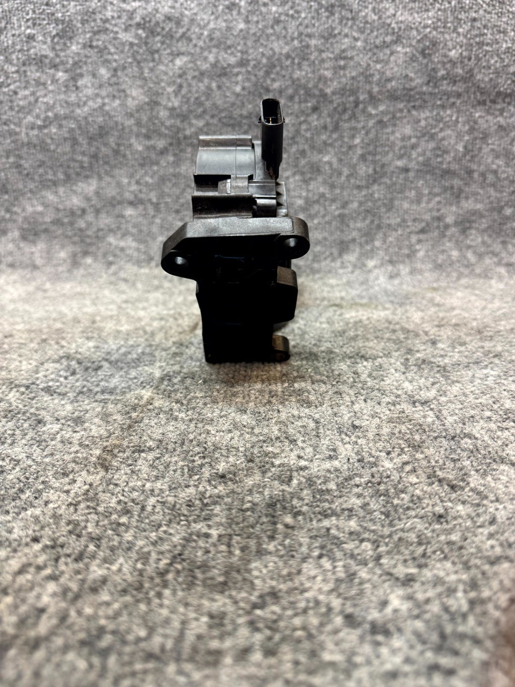 2017 - 2023 TESLA MODEL 3 ELECTRIC ACCELERATOR GAS PEDAL OEM, 1044695-00-A