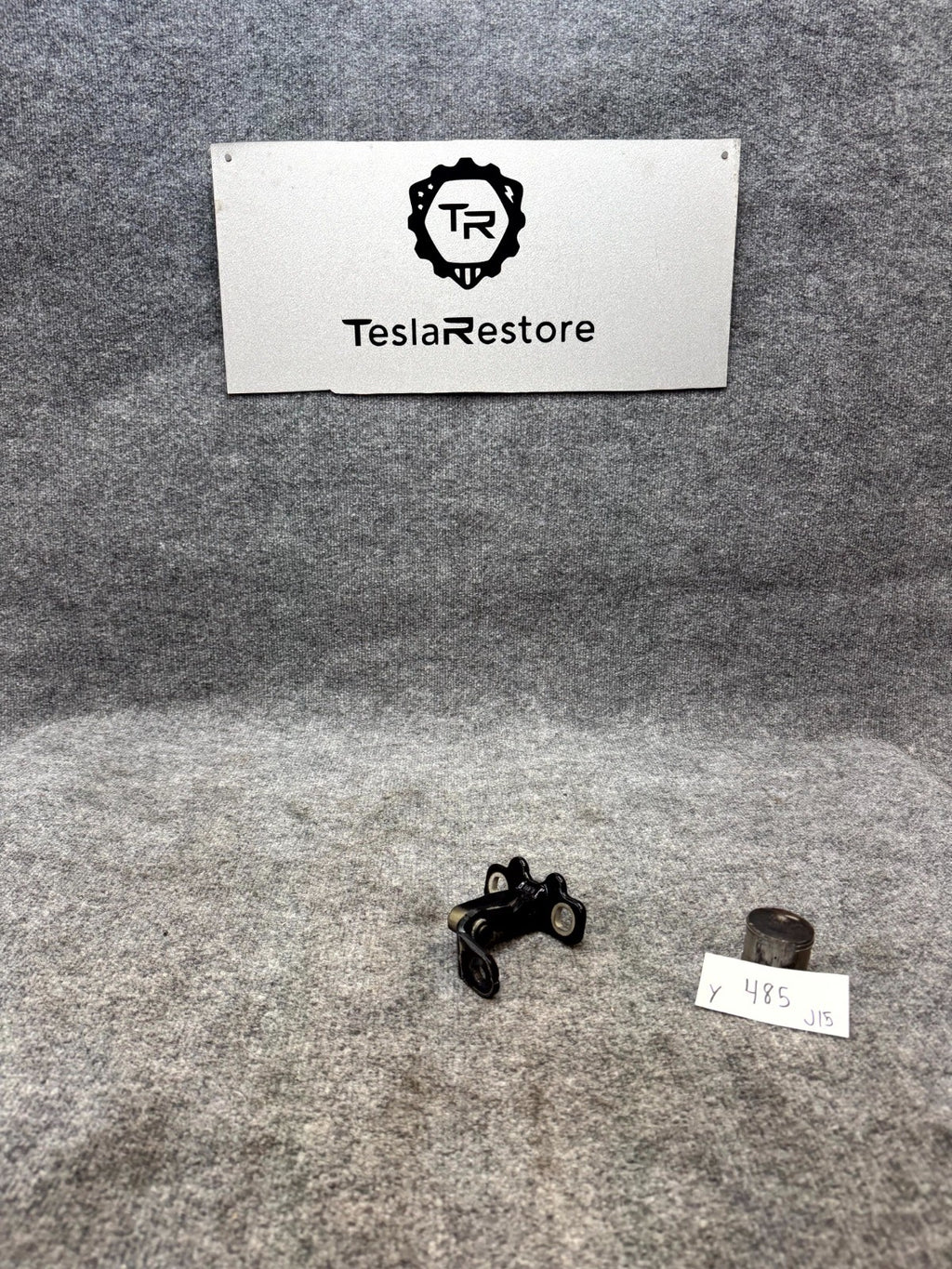 2020 - 2024 TESLA MODEL Y REAR LEFT DRIVER SIDE DOOR HINGE OEM, 1626078-00-C