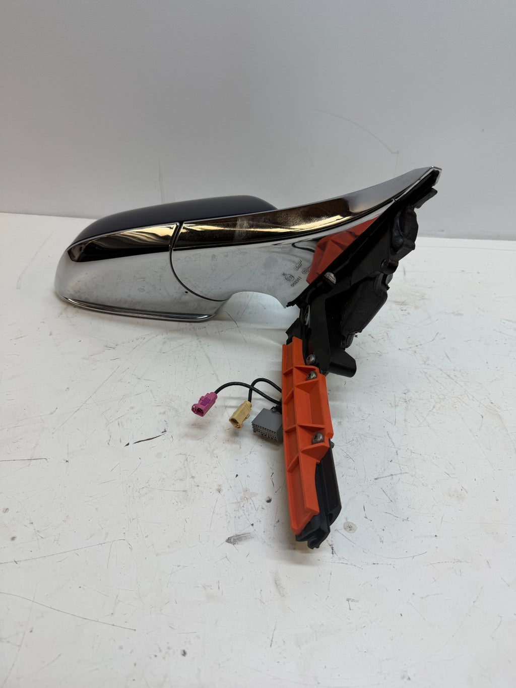 2012-2020 Tesla Model S Front Right Exterior View Door Mirror 1041318-00-F
