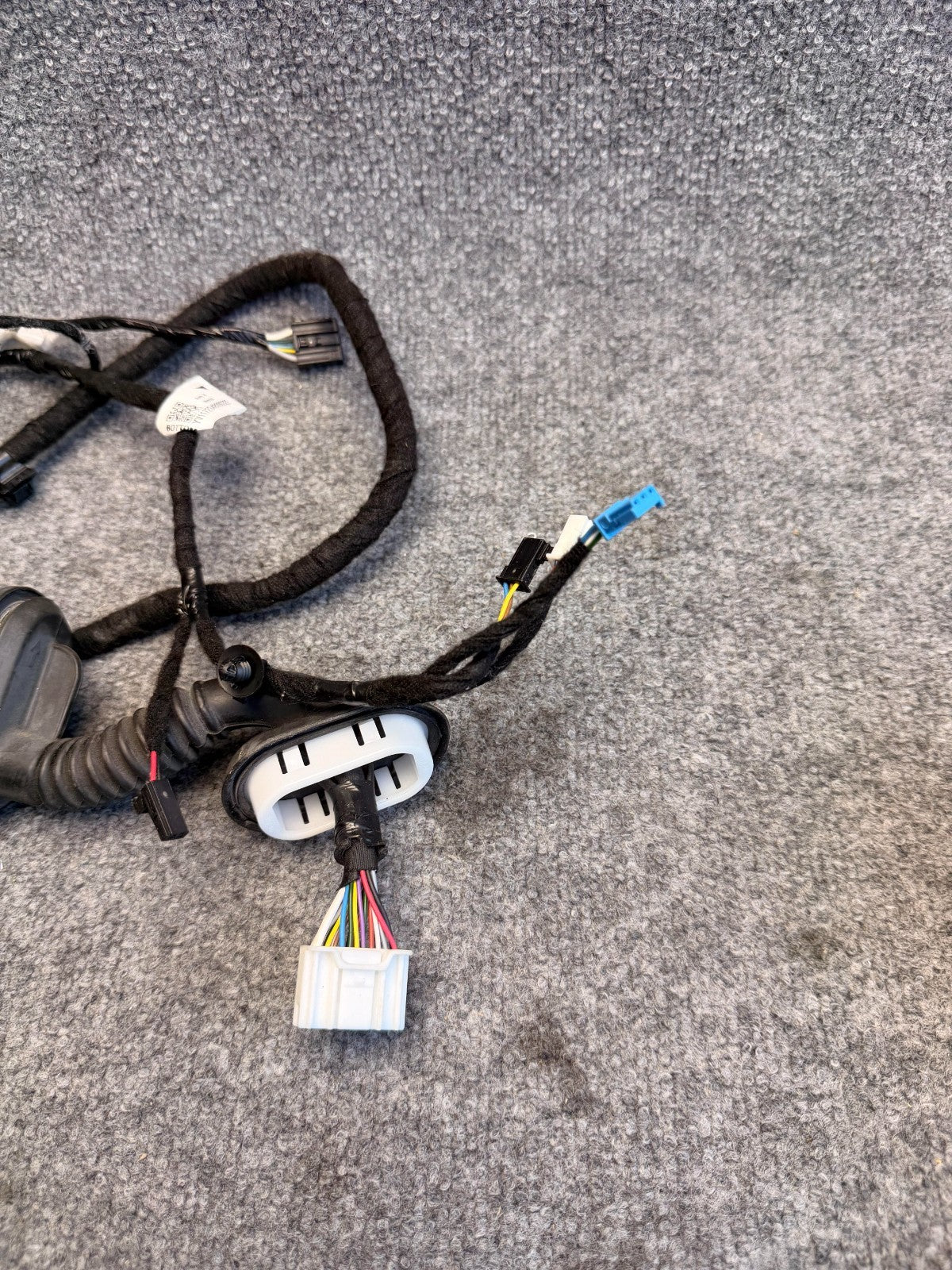 2017-2023 Tesla Model 3 Rear Left Door Wiring Harness 2067965-00-B
