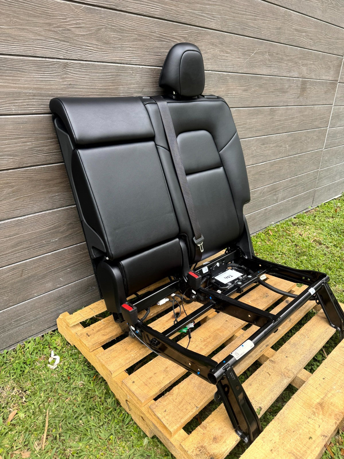 2020-2024 TESLA MODEL Y REAR LEFT UPPER SEAT CUSHION W/ FRAME OEM, 1494881-00-B