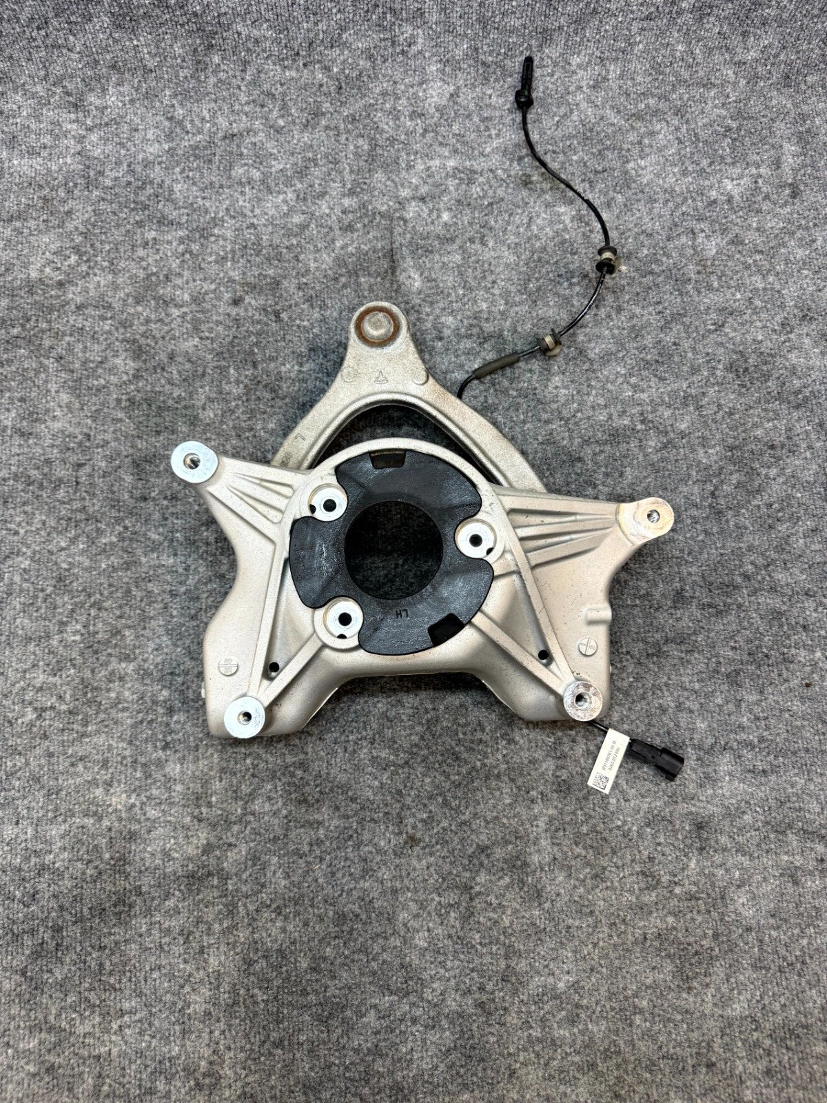 17-23 TESLA MODEL 3 FRONT LEFT UPPER STRUT MOUNT CONTROL ARM SET OEM, 104403200C