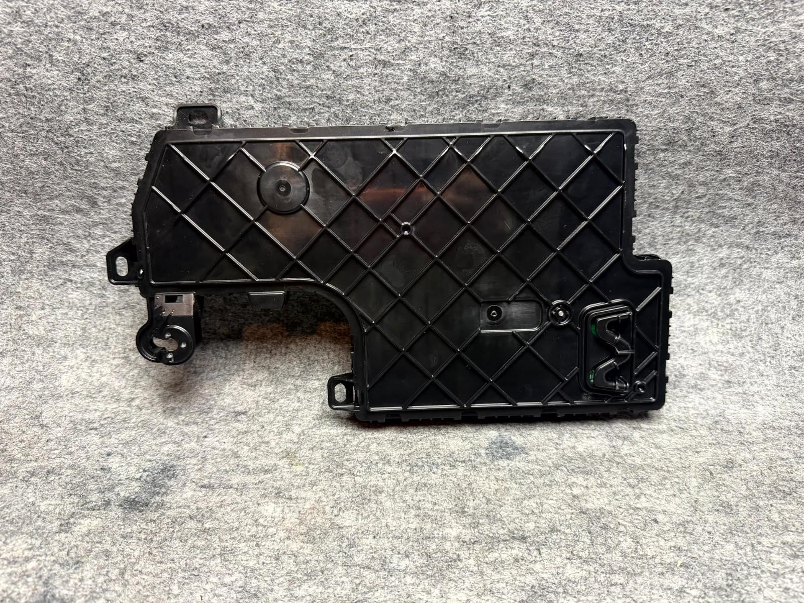 ♦️2017-2023 TESLA MODEL 3 FRONT LEFT ELECTRIC VOLTAGE MODULE OEM, 1078673-90-K
