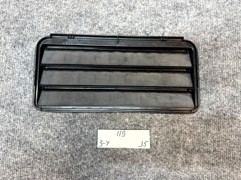 2017-2023 TESLA MODEL Y/3 AIR EXTRACTOR CABIN VENT GRILLE BLACK OEM, 109875100C