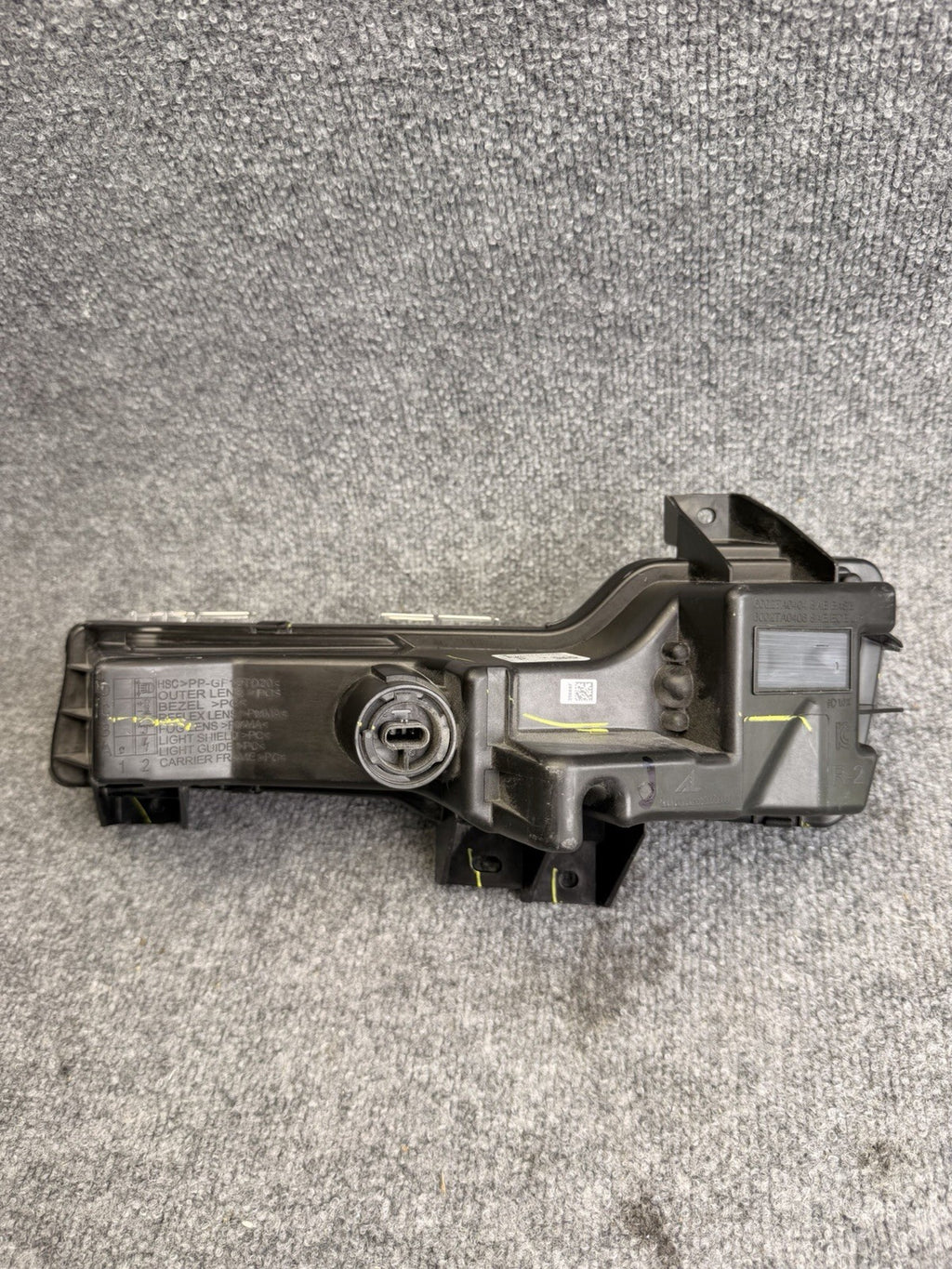 2017-2020 Tesla Model 3/Y RH Passenger LED Fog Light 1077390-00-F OEM 2Pin