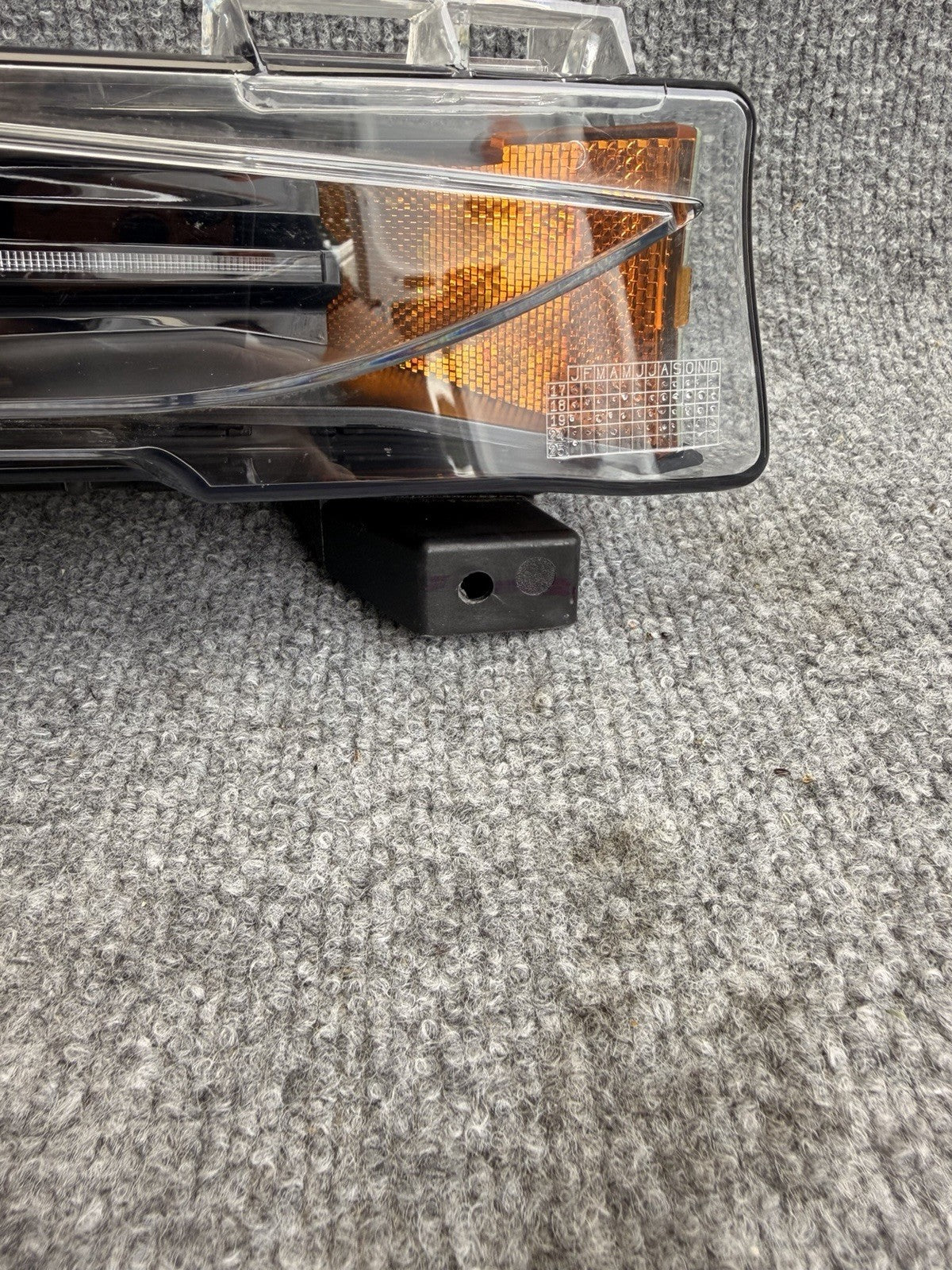 OEM 2017-2025 Tesla Model 3/Y LED Lower Front Fog Light 3-Pin 1077392-00-F