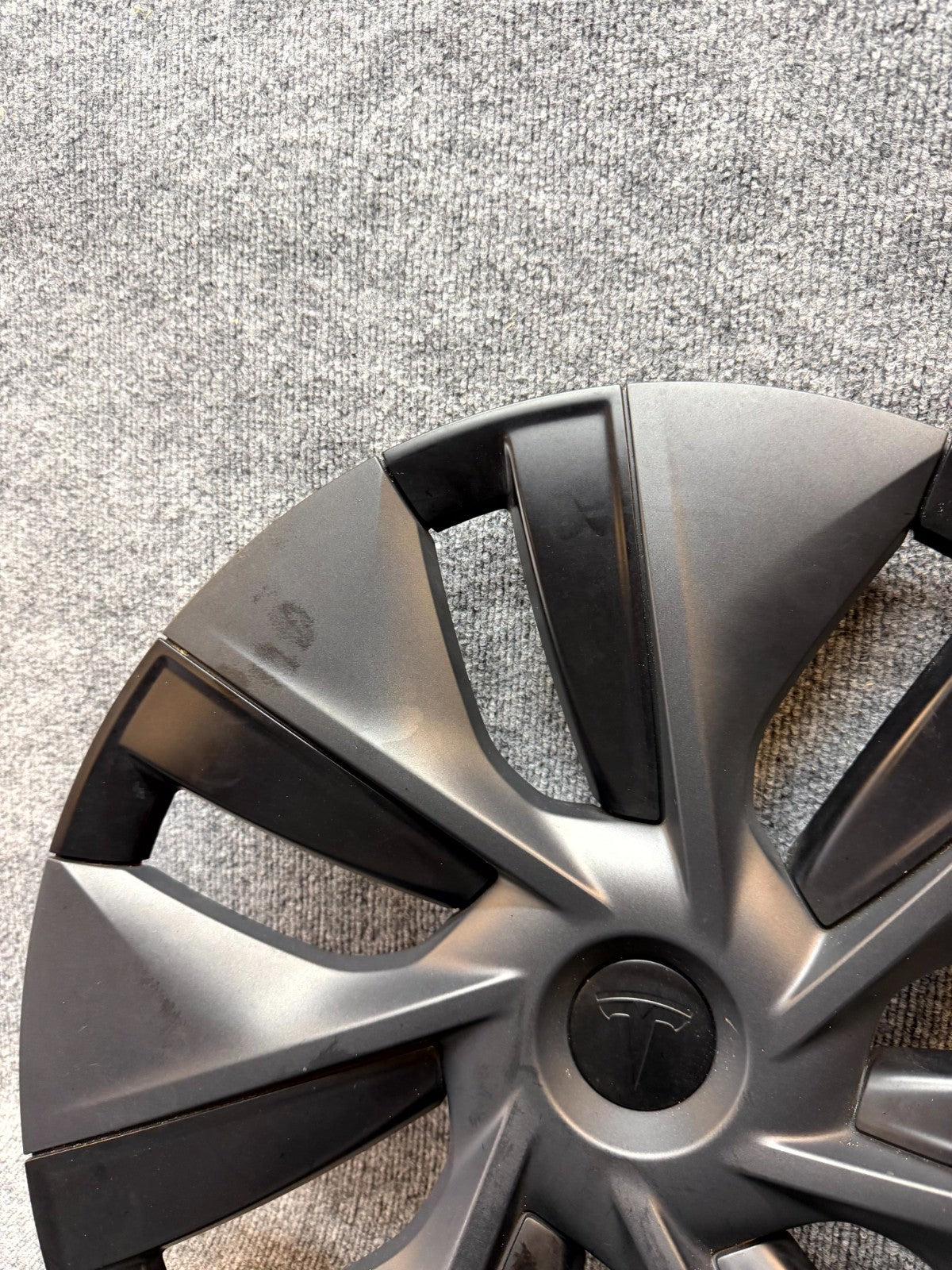 2020 - 2024 TESLA MODEL Y GEMINI WHEEL RIM HUBCAP COVER OEM, 1044235-00-C