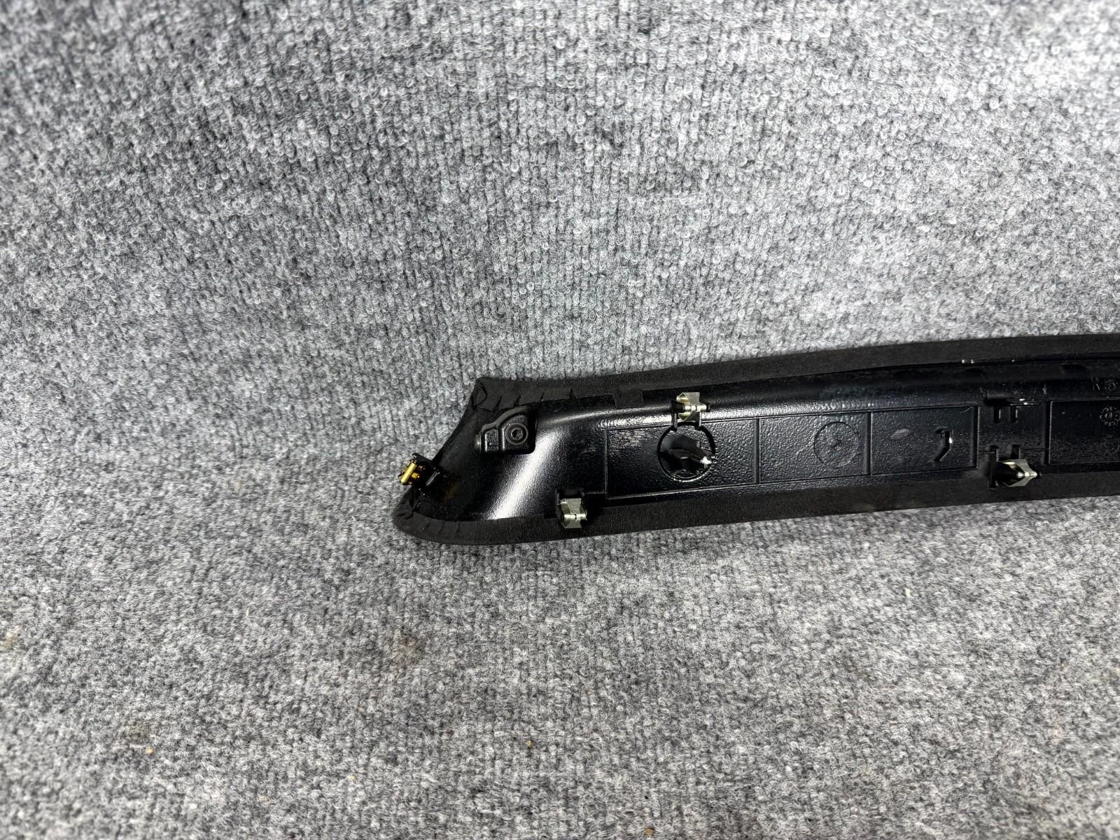 2016-2020 Tesla Model X Front Right Sun Visor Bezel Trim Cover OEM, 1050295-00-A