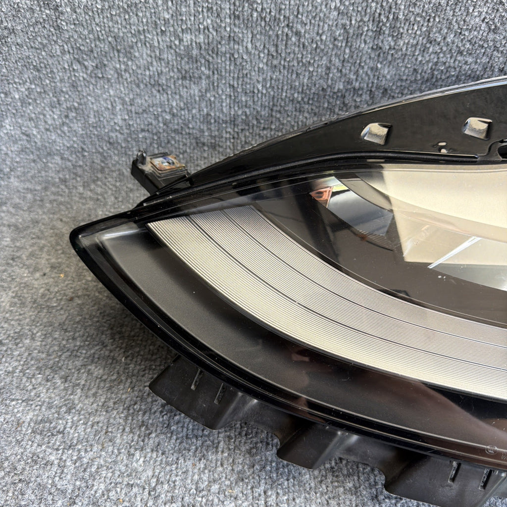 2021-2023 TESLA MODEL 3 Y LEFT HEADLIGHT PROJECTOR MATRIX 2ND GEN 1514952-00-C