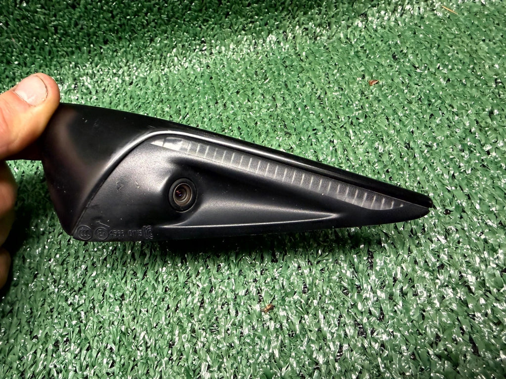 ♦️2020-2023 TESLA MODEL Y LEFT SIDE TURN SIGNAL MARKER CAMERA OEM, 1125106-50-G