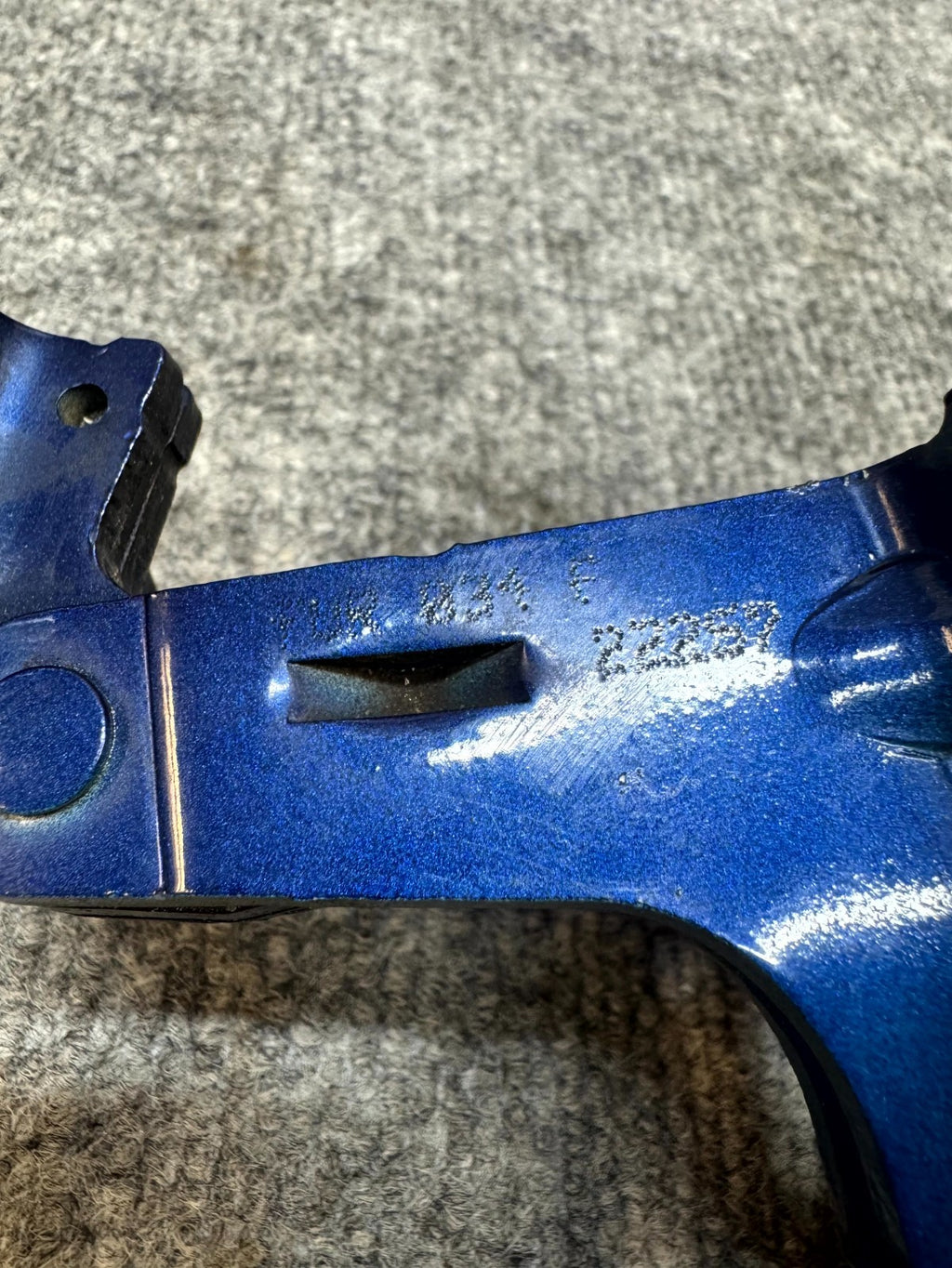 2017 - 2023 TESLA MODEL 3 FRONT LEFT / RIGHT SIDE UPPER DOOR HINGE OEM