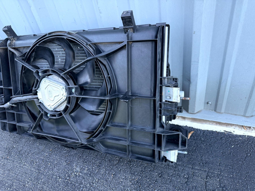 ♦️17-23 TESLA MODEL 3 FRONT RADIATOR ACTIVE AIR GRILL SHUTTER OEM, 1076732-00-H