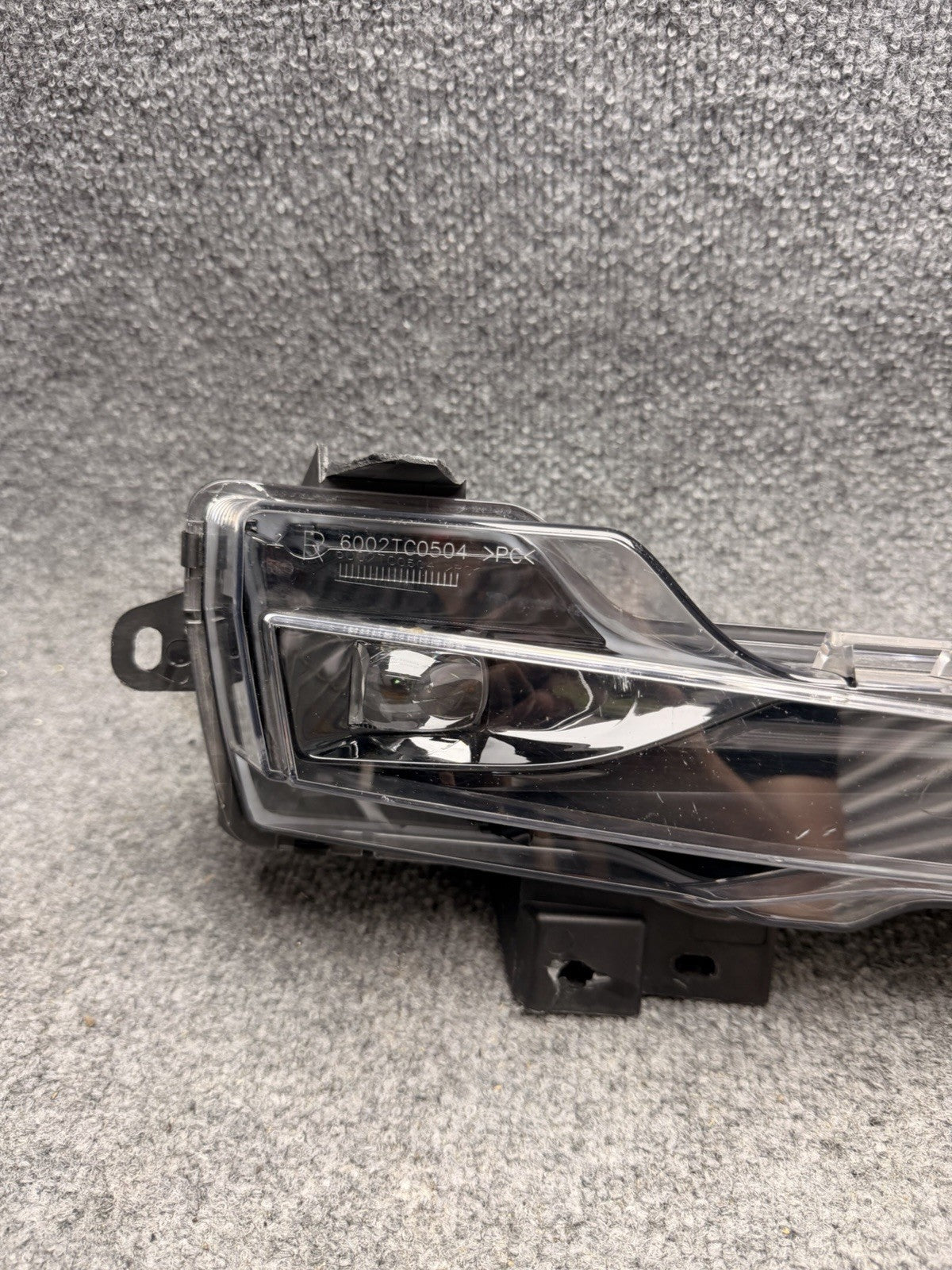 2021-2023 Tesla Model 3 Right Passenger Foglamp 1077392-00-F