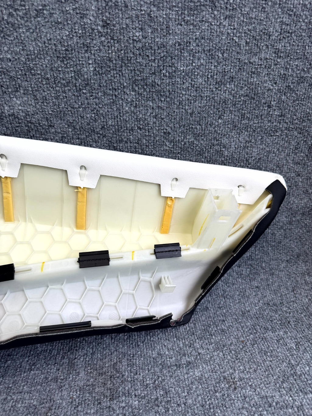 2017-2023 TESLA MODEL 3 REAR RIGHT SECOND ROW SEAT BOLSTER COVER OEM, 109603192H