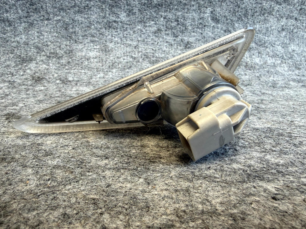 ♦️2012-2016 TESLA MODEL S FRONT RIGHT SIDE TURN SIGNAL REPEATER OEM 6007699-00-C
