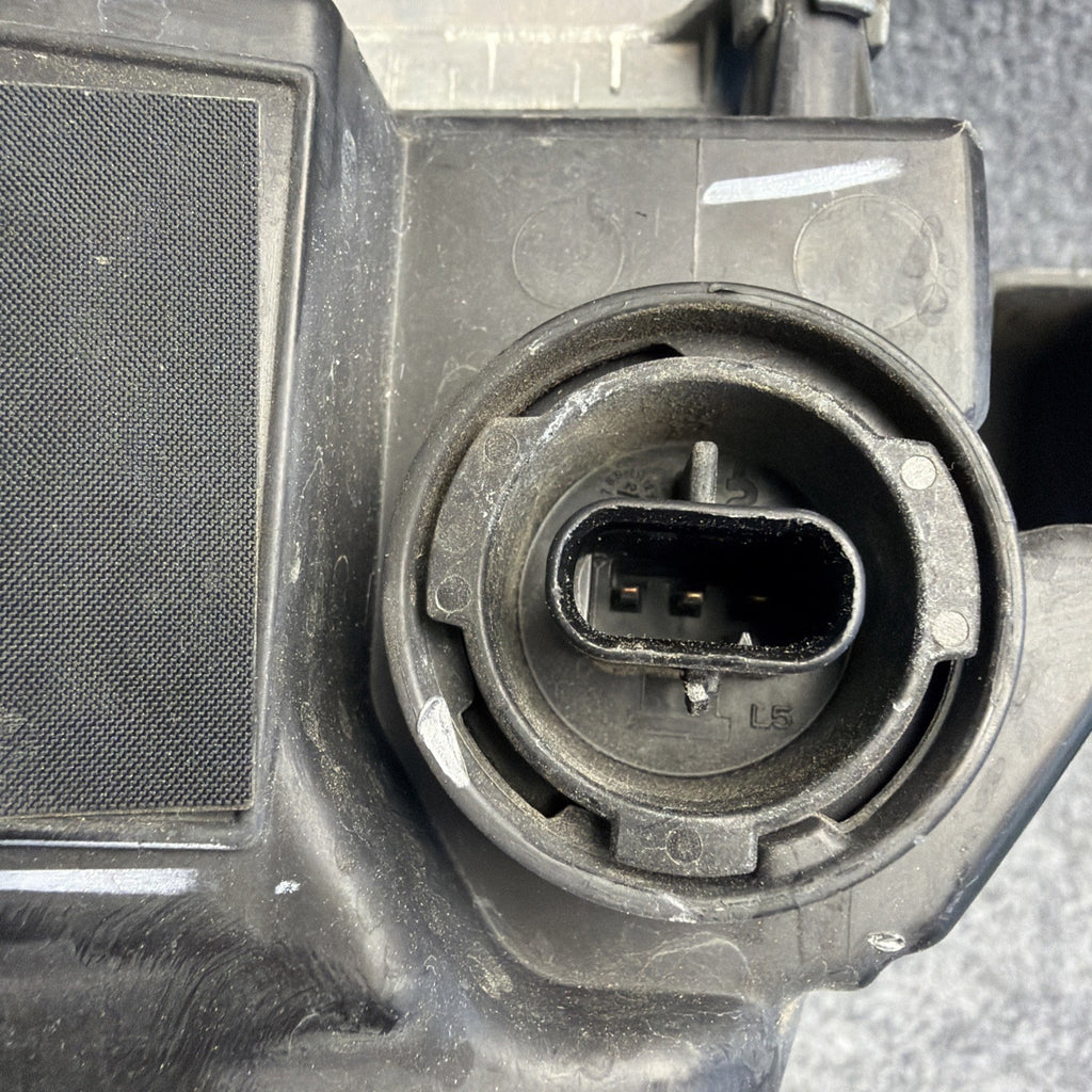 DMG⚠️2017-2025 Tesla Model 3 Y Right Headlight 1514953-00-C OEM