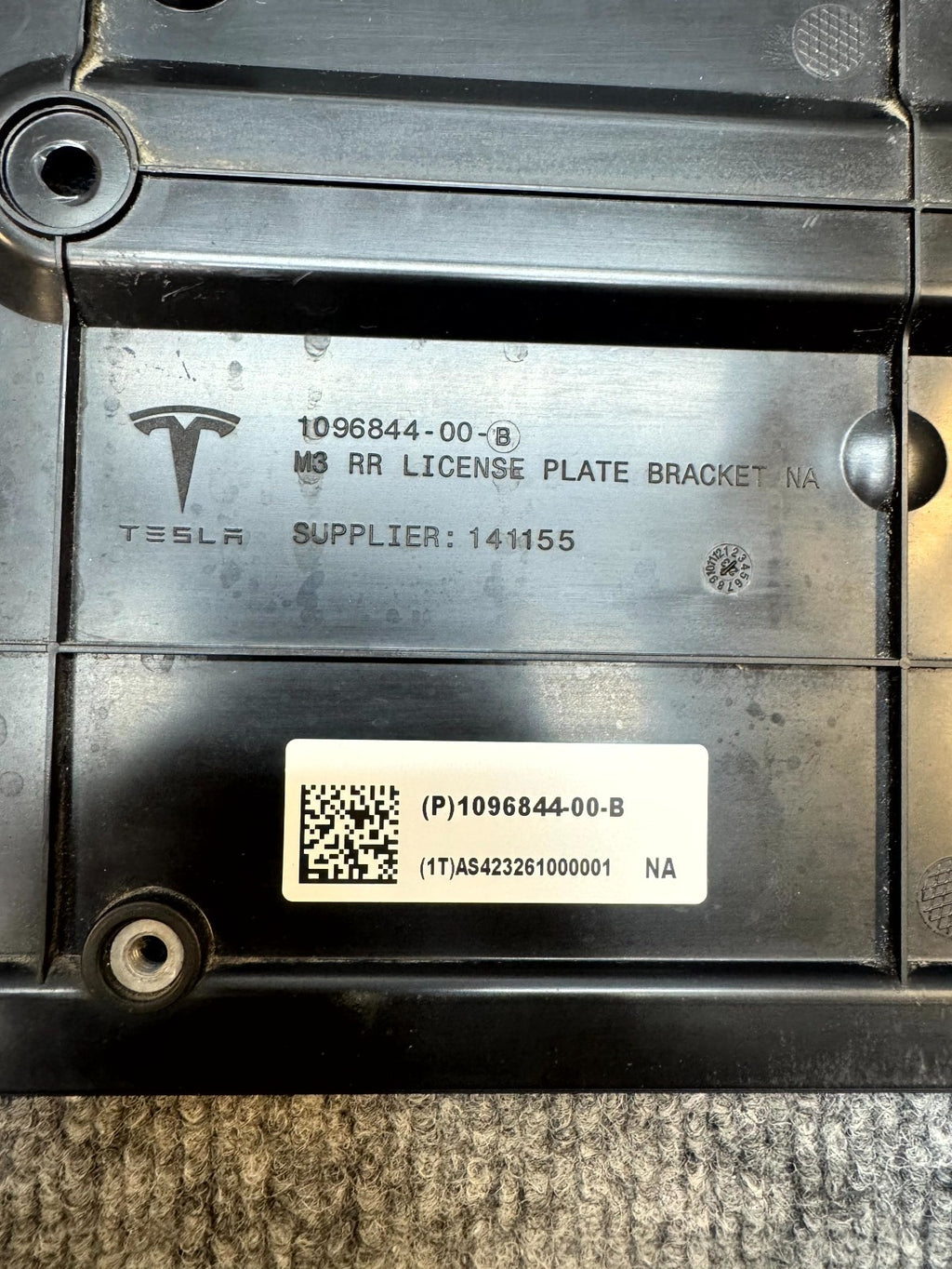 2020 - 2024 TESLA MODEL Y REAR LICENSE PLATE HOLDER BRACKET OEM, 1096844-00-B