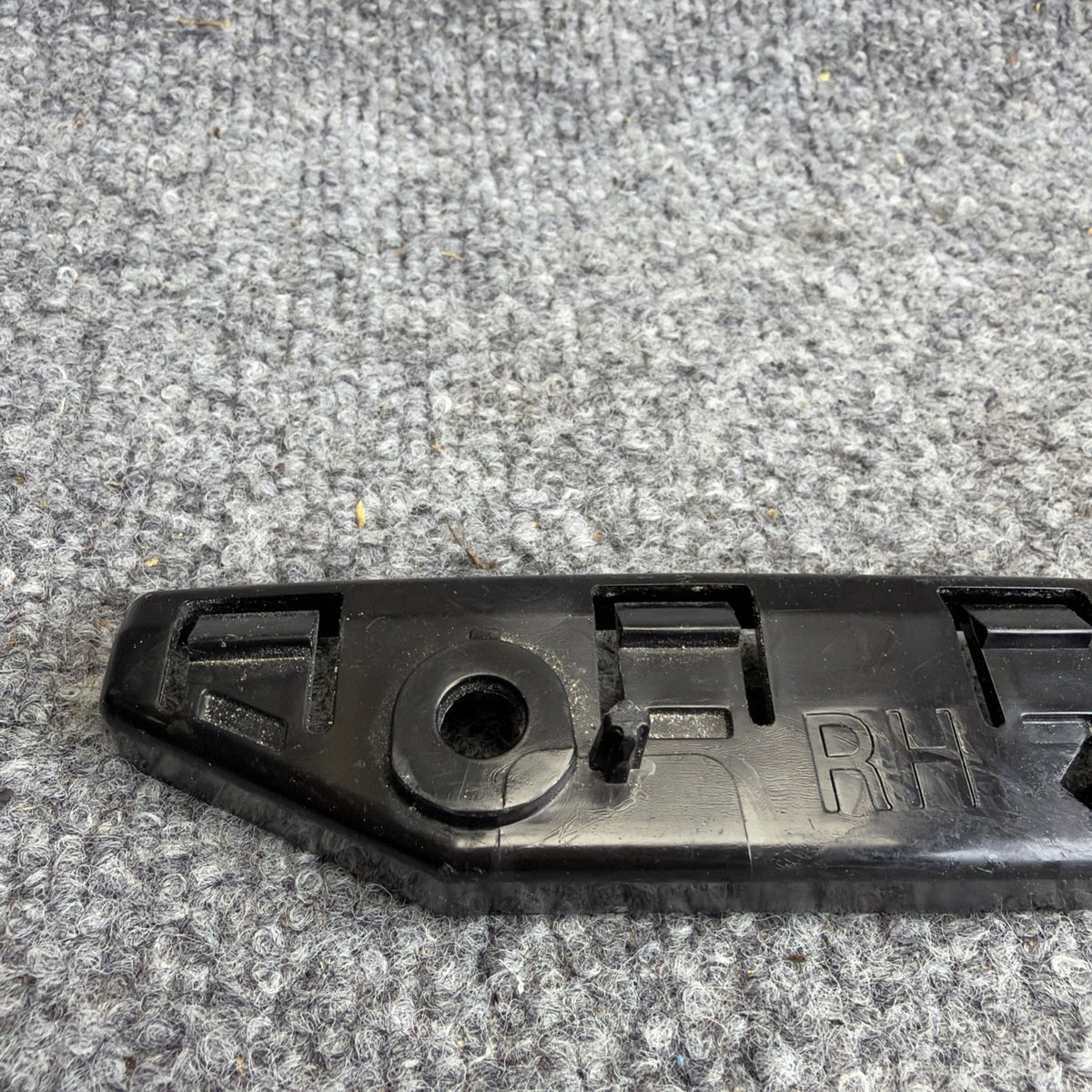 2017-23 Tesla Model 3 Front Right Bumper to Fender Support Bracket 1084182-00-E